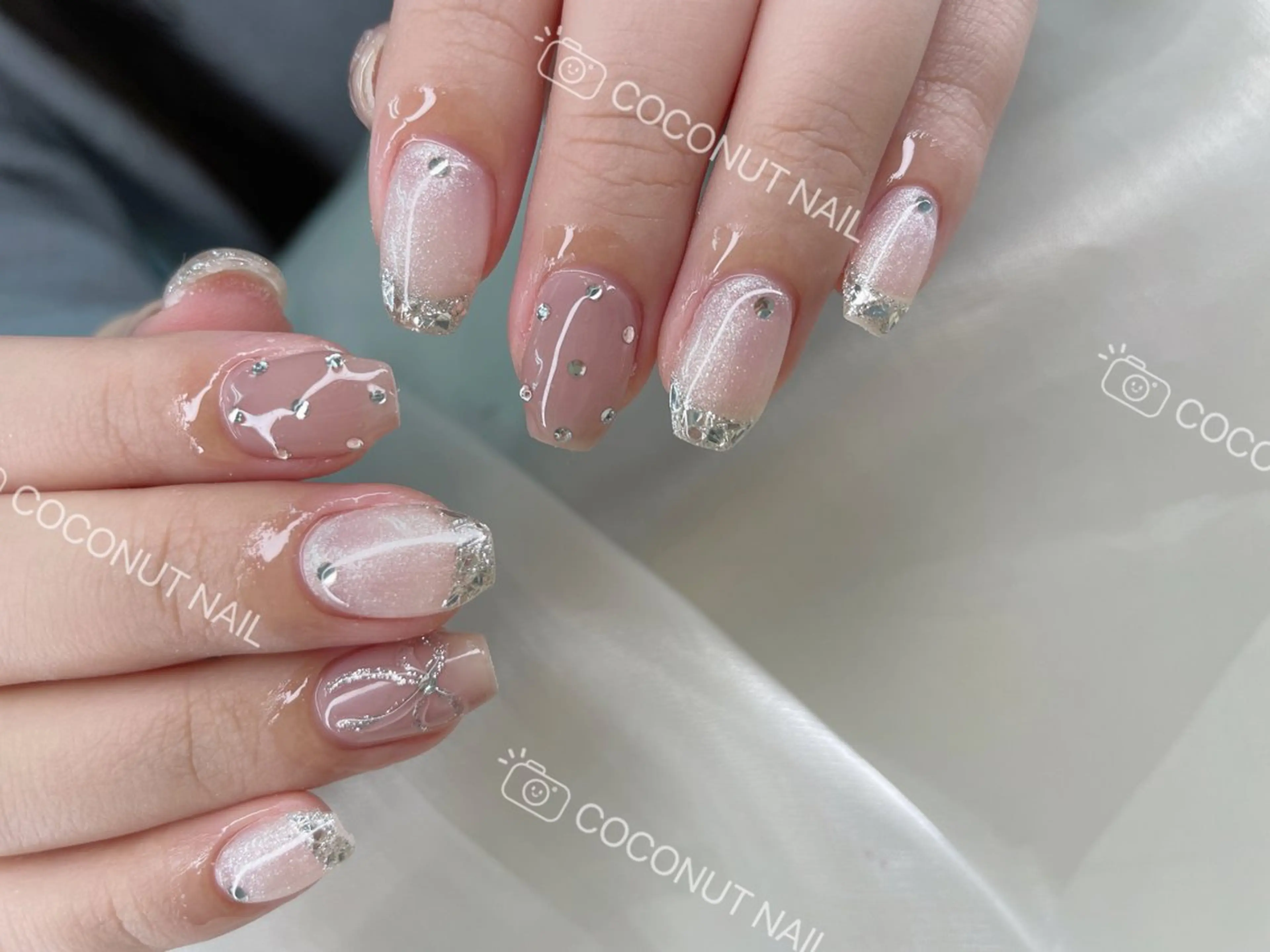 ネイル べっ甲ネイル フレンチネイル キラキラネイル マグネットネイル 大理石ネイル(マーブル) ハンドネイル 神田 ココナッツのネイルデザイン