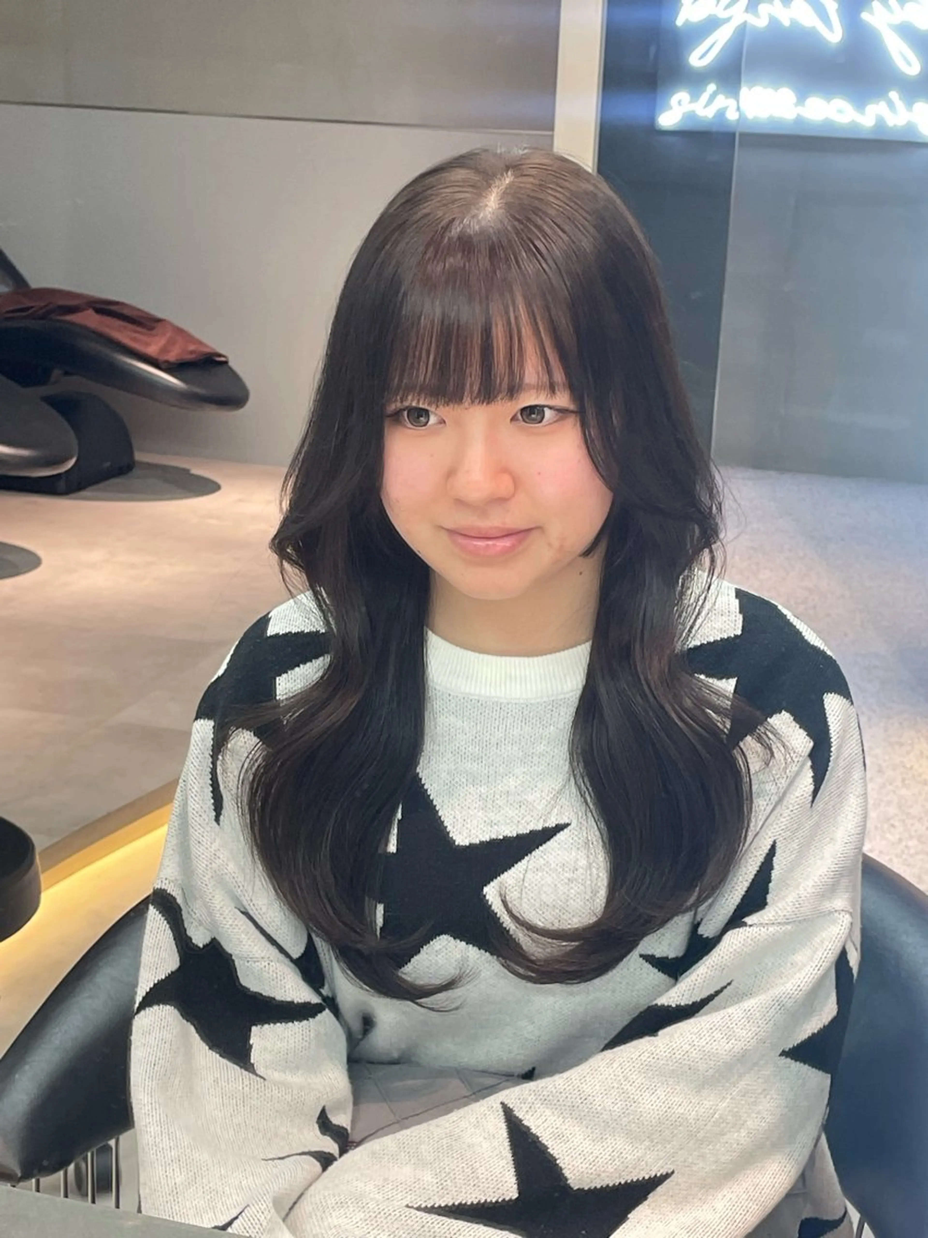 セミロング 韓国ヘア/レイヤー Londエレンのヘアスタイル