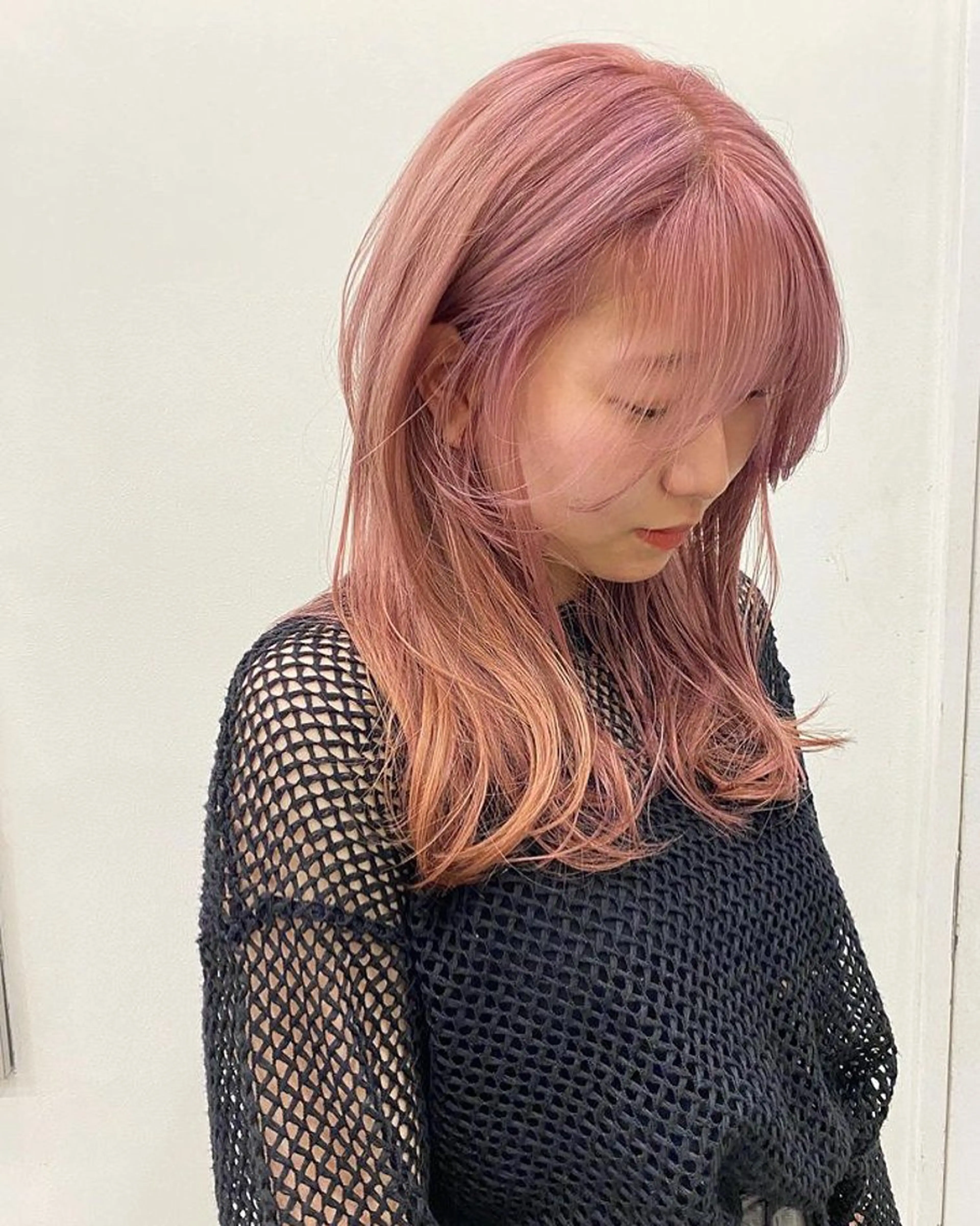 セミロング ヘアカラー ヒラカホ/ ブリーチ/似合わせのヘアスタイル