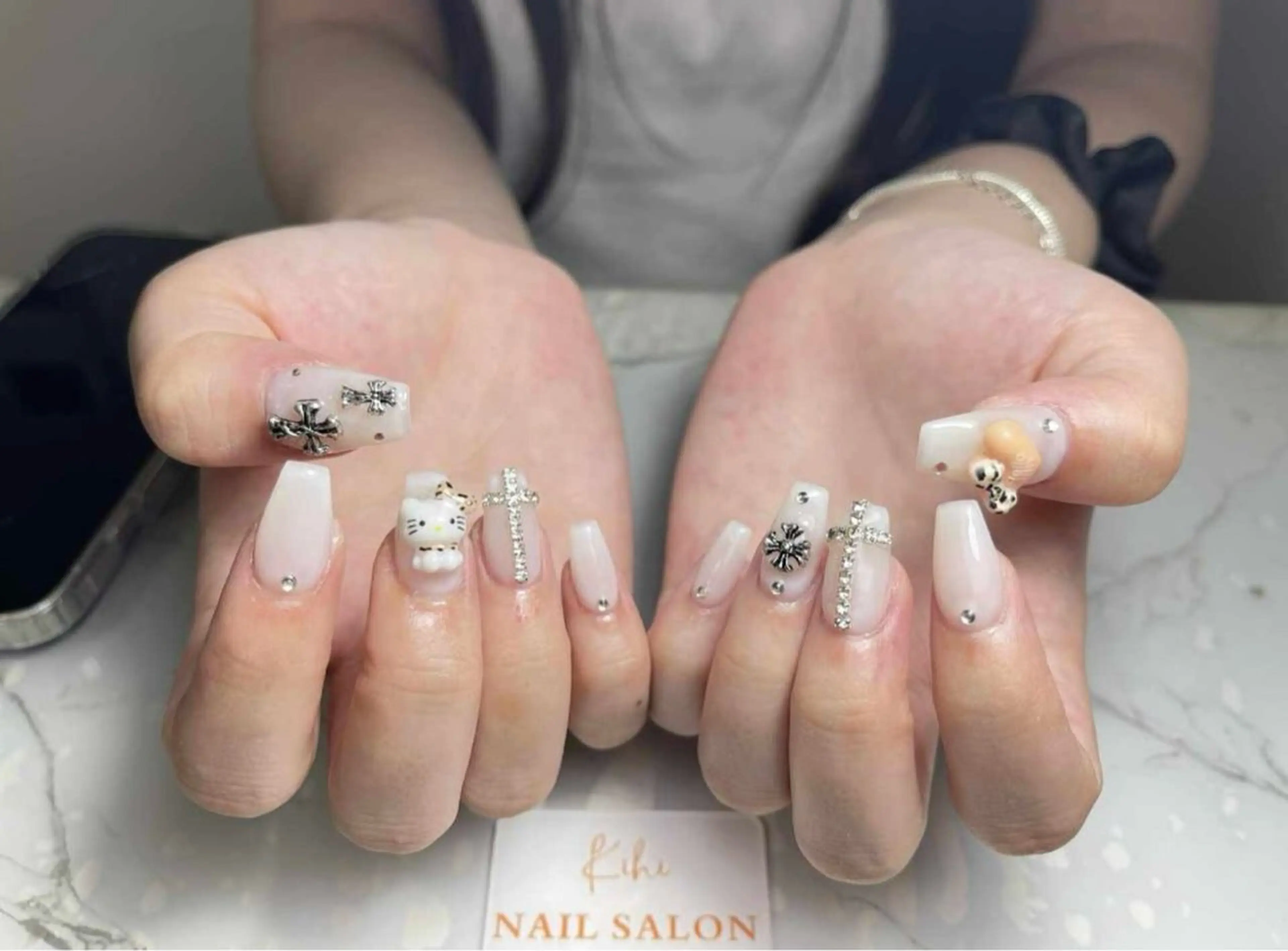 ネイル アートネイル ジェルネイル キラキラネイル 韓国ネイル スカルプネイル ハンドネイル 清水 ユナのネイルデザイン