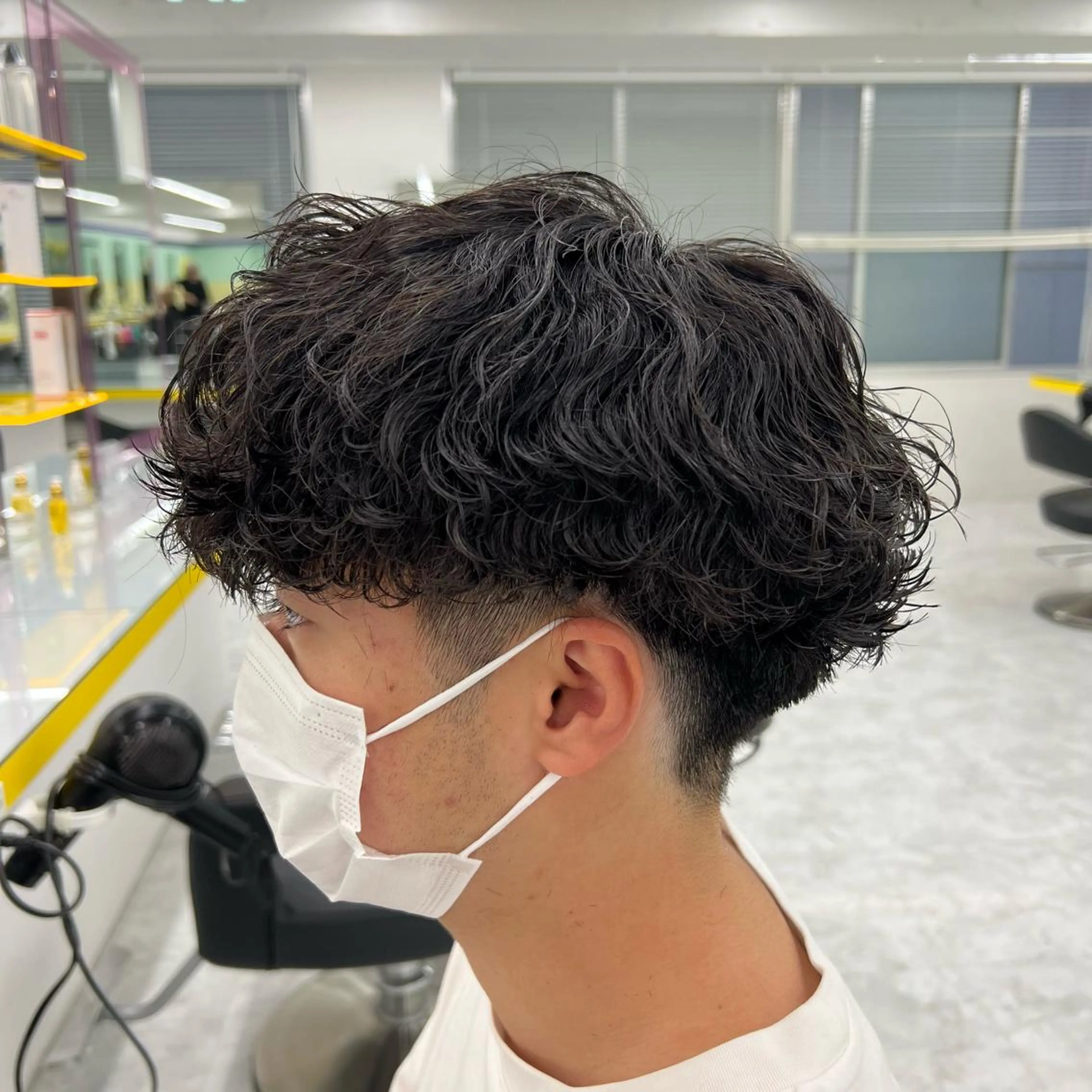 ショート カラー パーマ ヘアアレンジ メンズ キッズ ネイル マツエク・マツパ アイブロウ アップバング センターパート メンズハイライト マッシュ メンズパーマ 🔷横浜1のパーマ 職人🔷将太郎のヘアスタイル