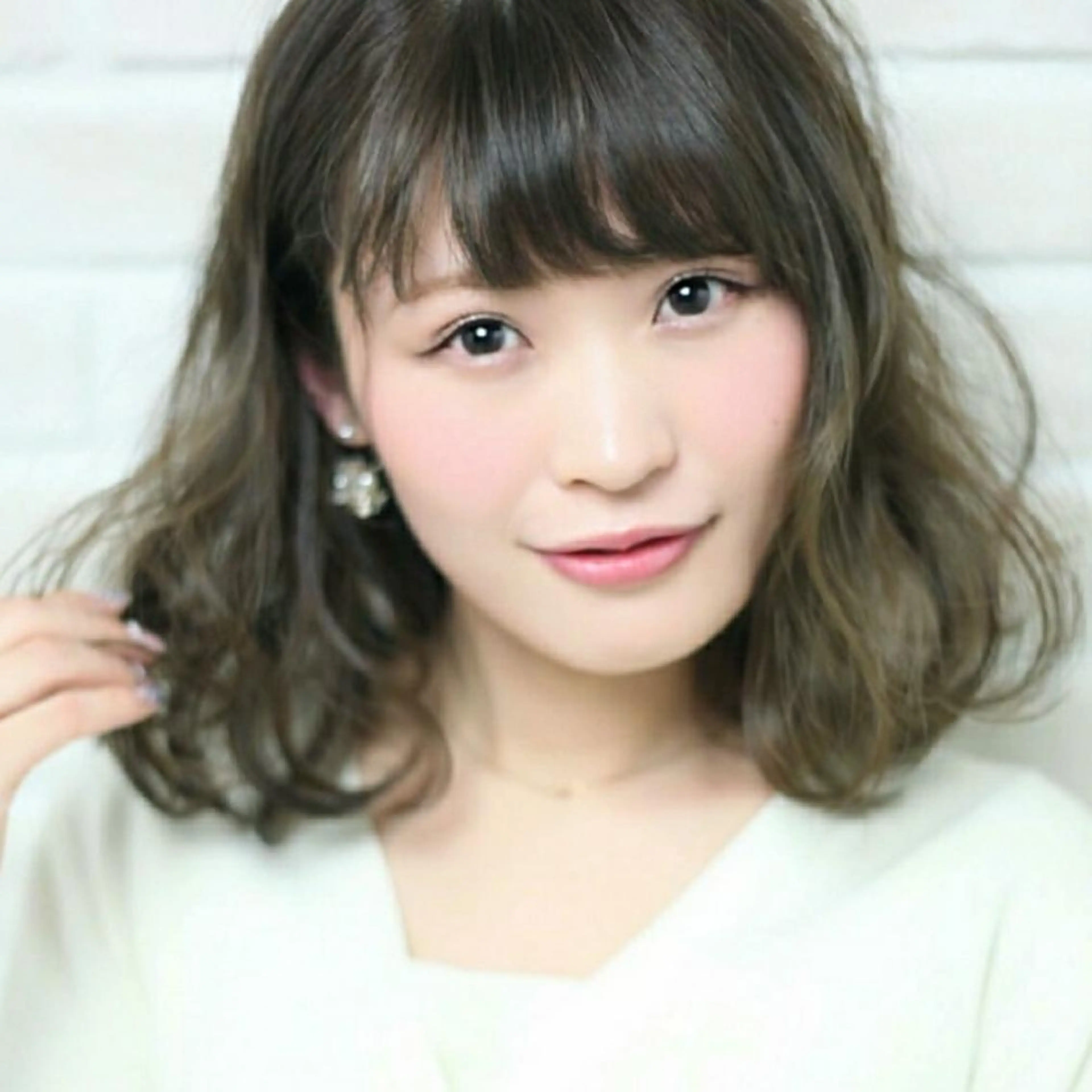 セミロング カラー ブルーカラー ブルージュ ブリーチ・ハイトーン 特化🎉内山のヘアスタイル