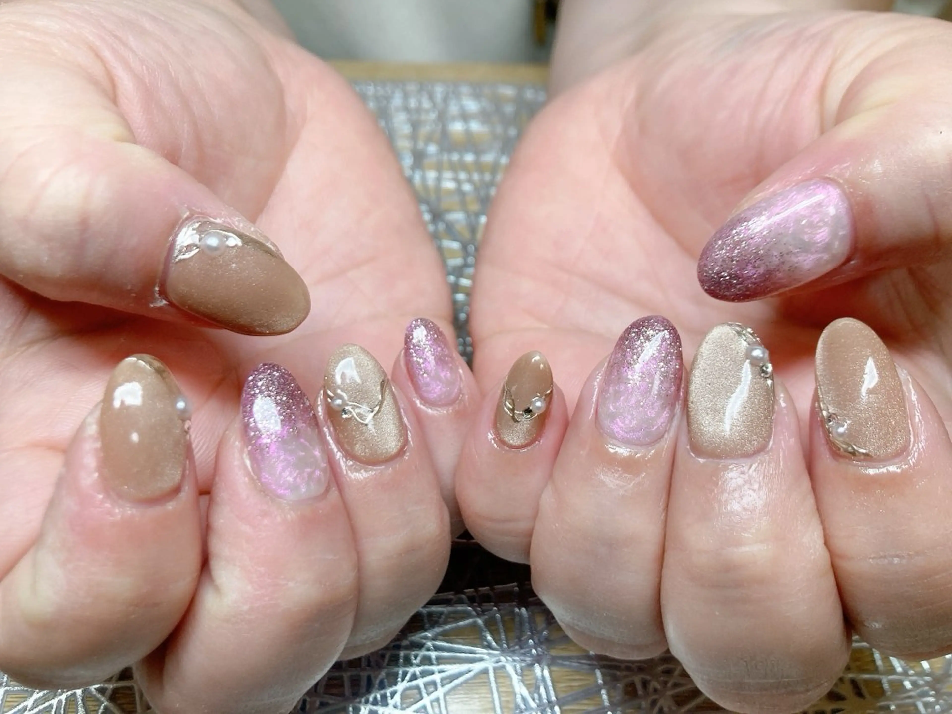 ネイル ECLAT エクラ所属・寺山 千鶴のネイルデザイン