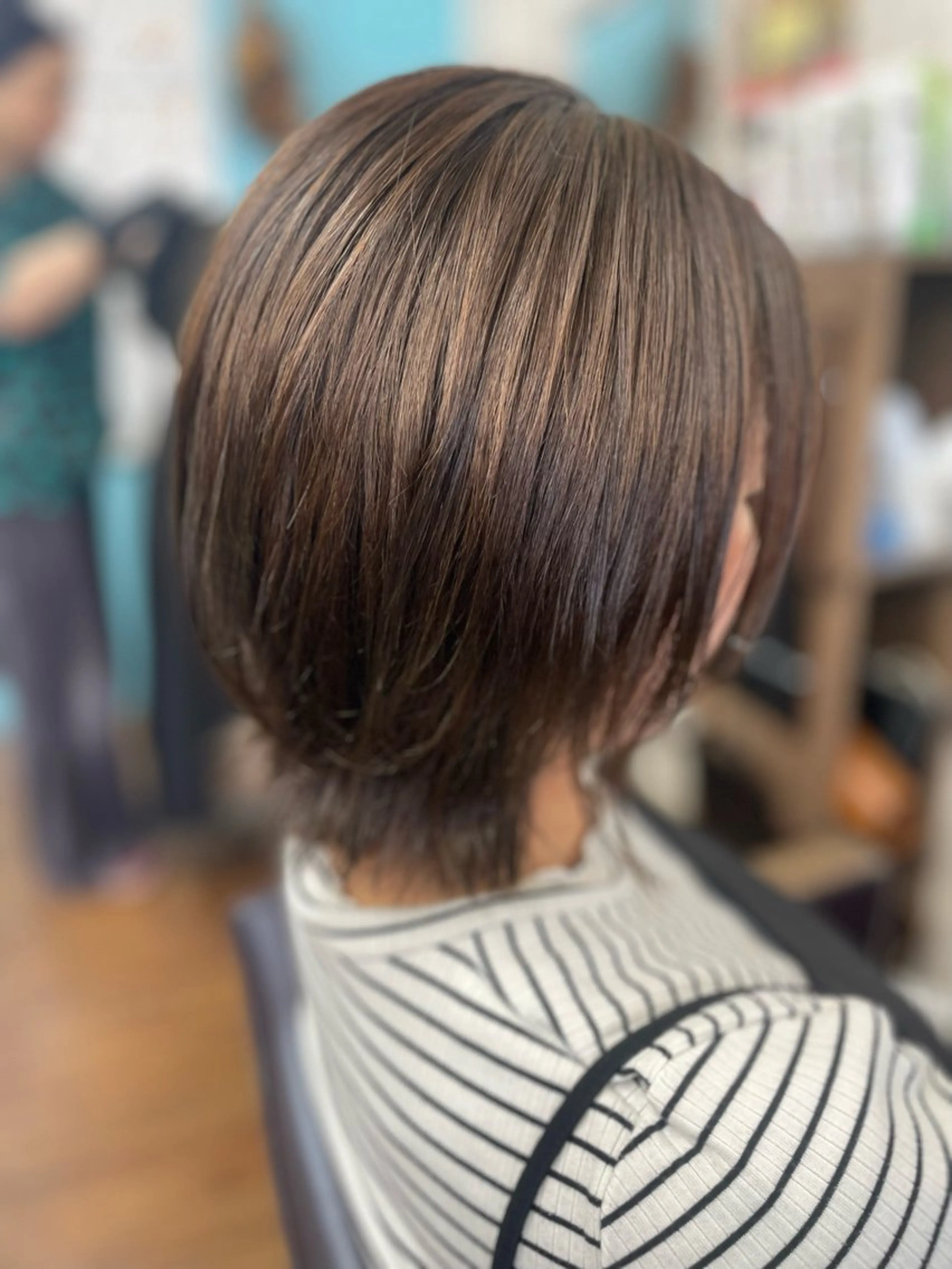ショート 新井 絵美のヘアスタイル