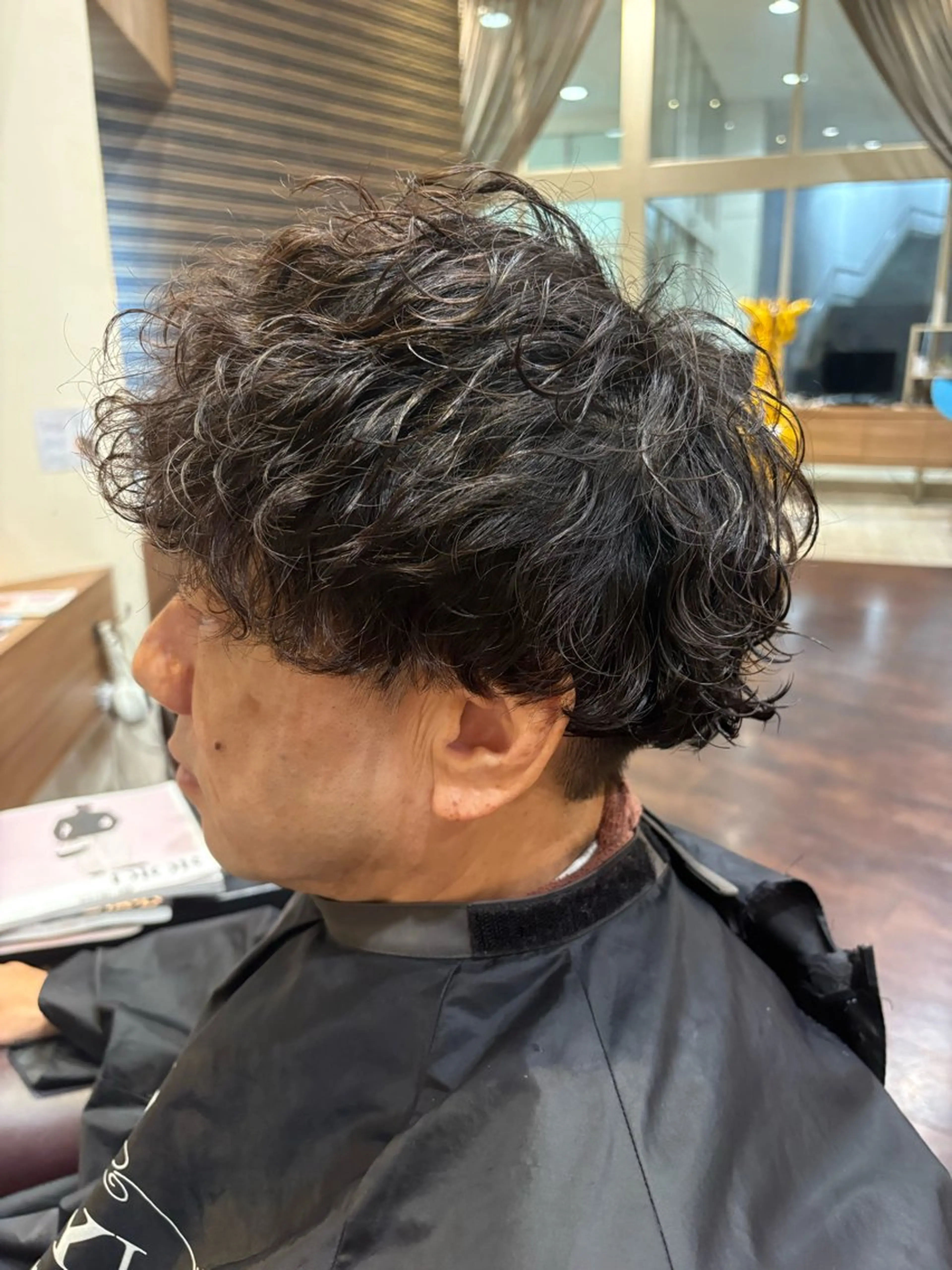 パーマ メンズ メンズパーマレイヤー 西山賢志のヘアスタイル