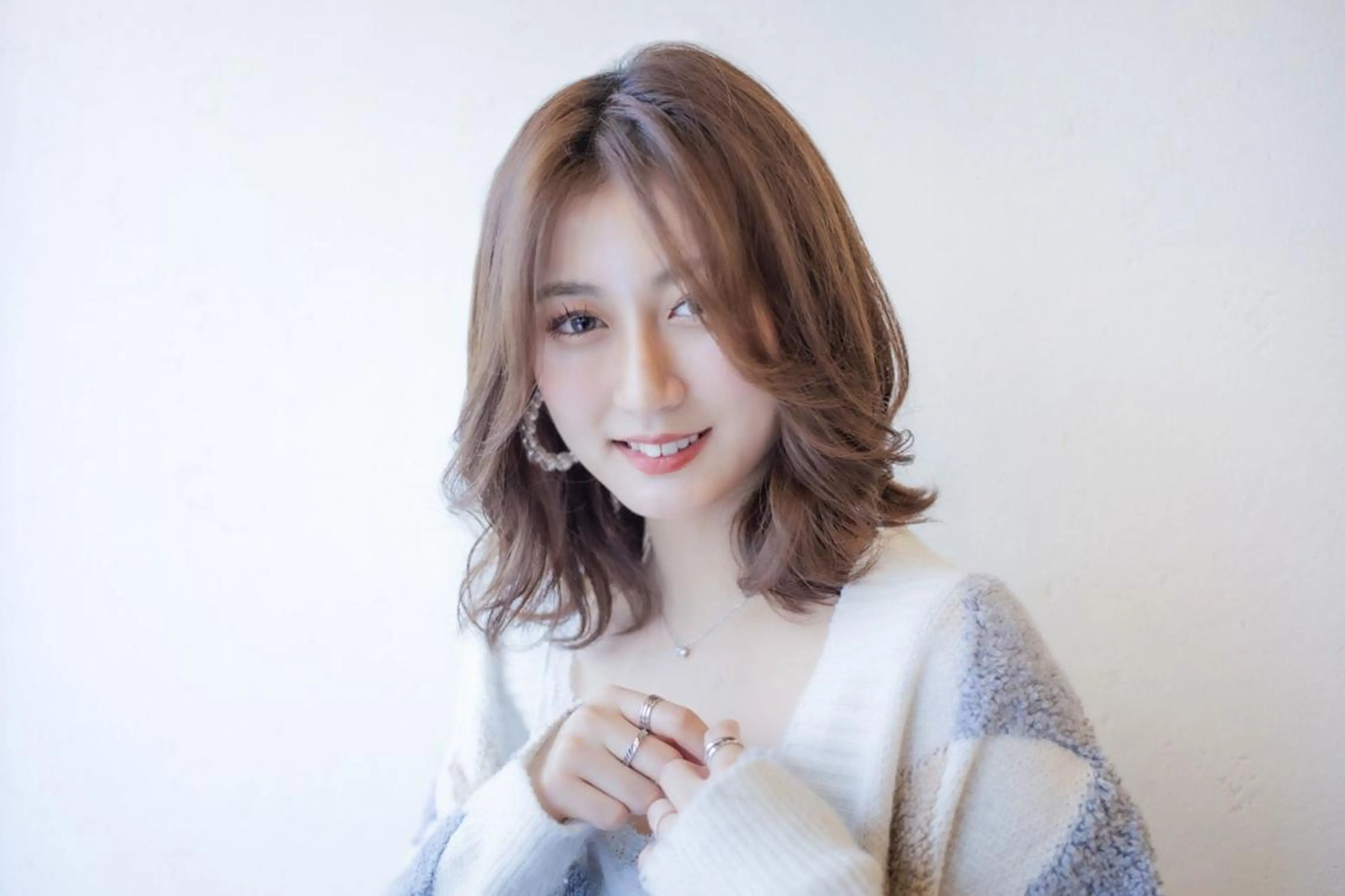 ミディアム ail 町田駅 【エイル】町田西口店のヘアスタイル