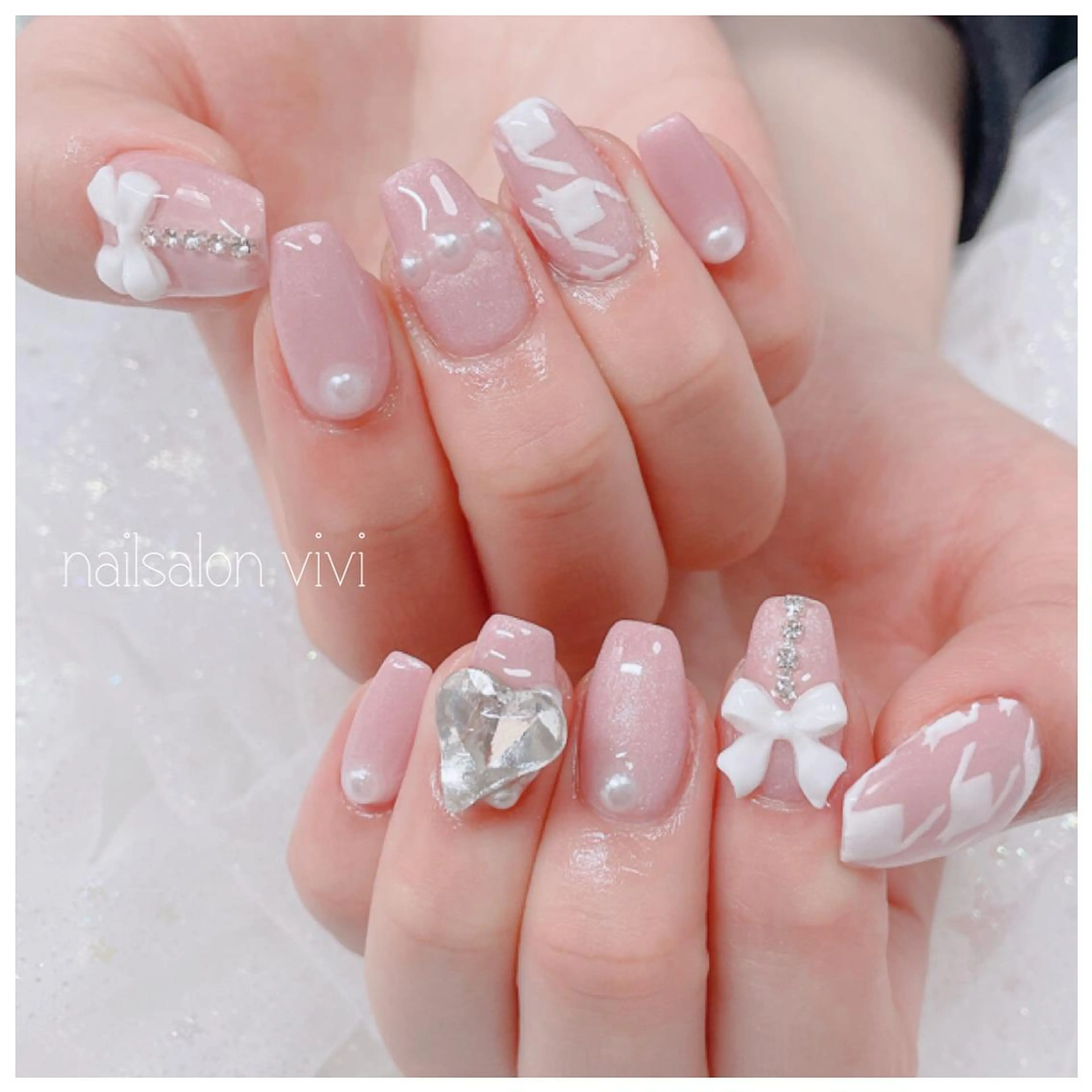 ネイル ＶＩＶＩ nailsalonのネイルデザイン