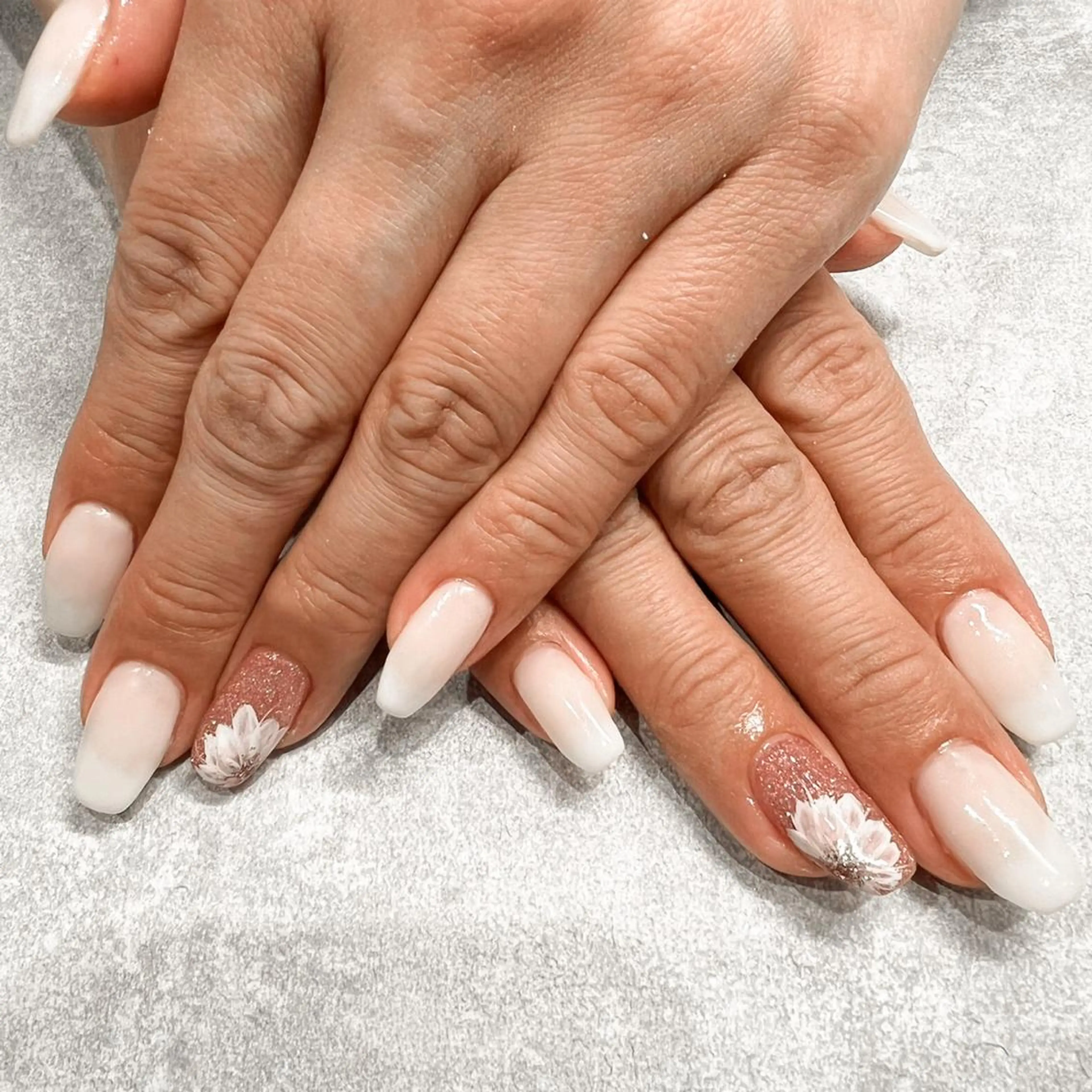 ネイル ハンドネイル 長谷川 奈緒美のネイルデザイン