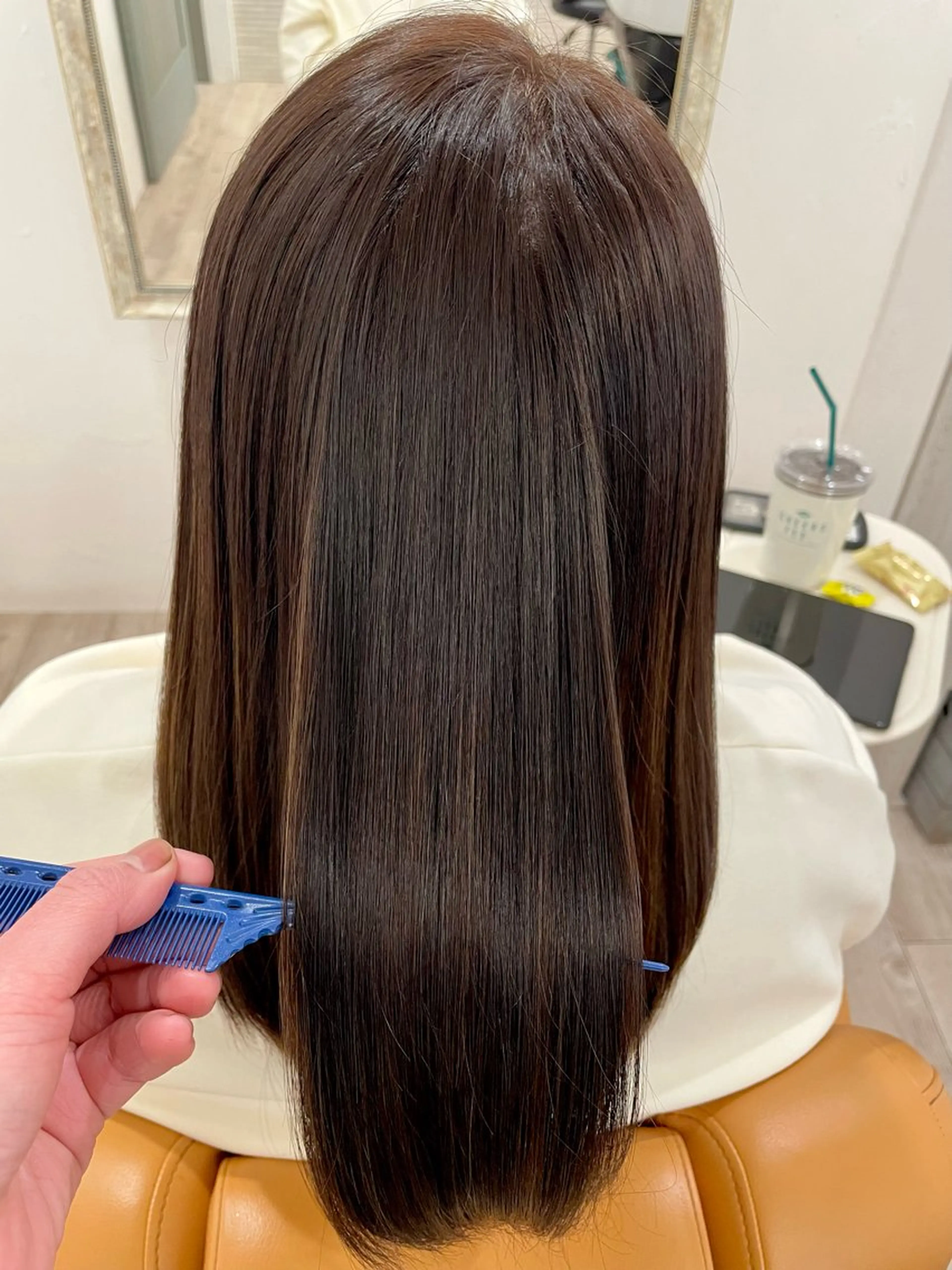 セミロング カラー 縮毛矯正 トリートメント いさか ゆうきのヘアスタイル