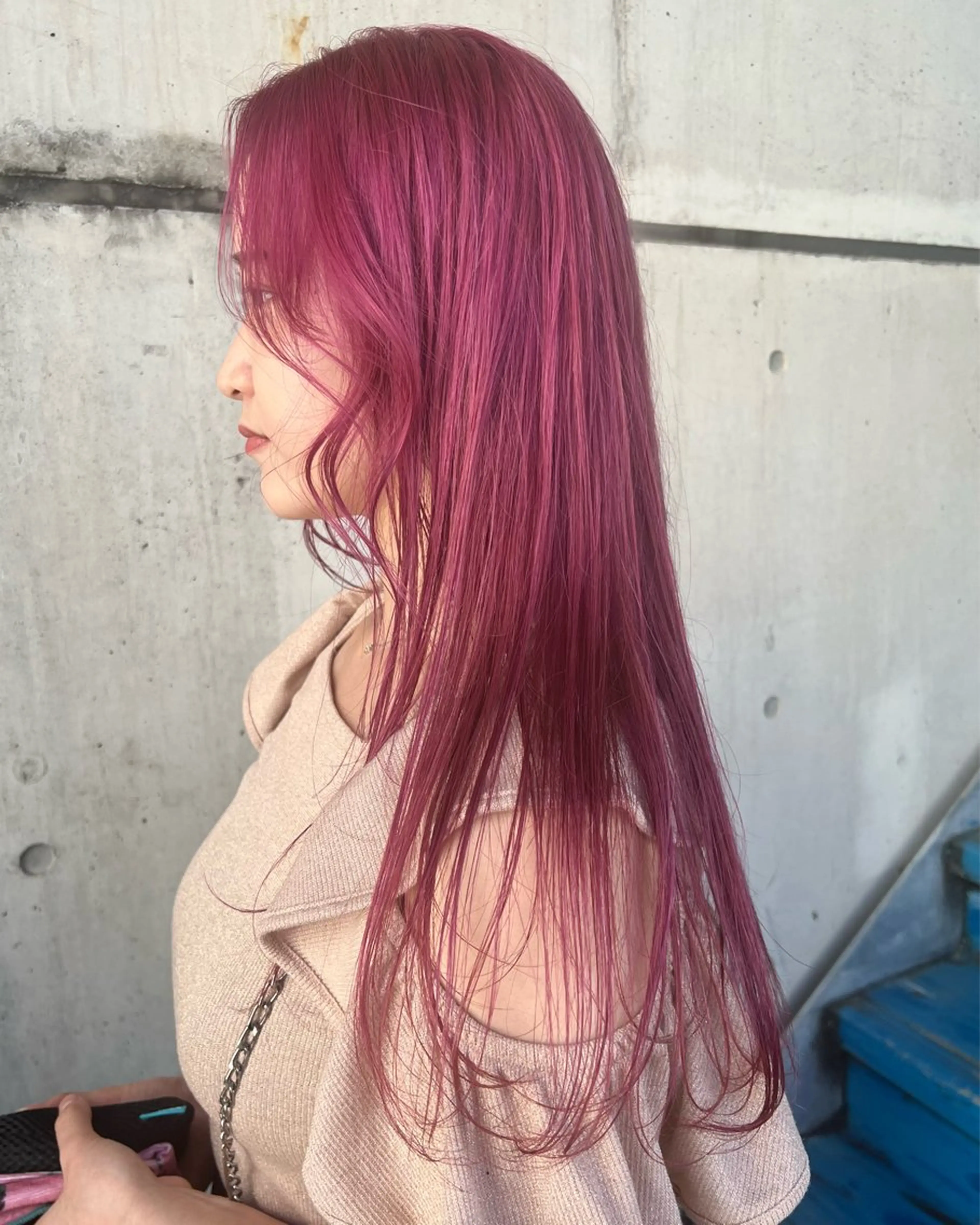 ロング カラー ハイトーンカラー ピンクカラー RAIMA ケアハイトーンのヘアスタイル