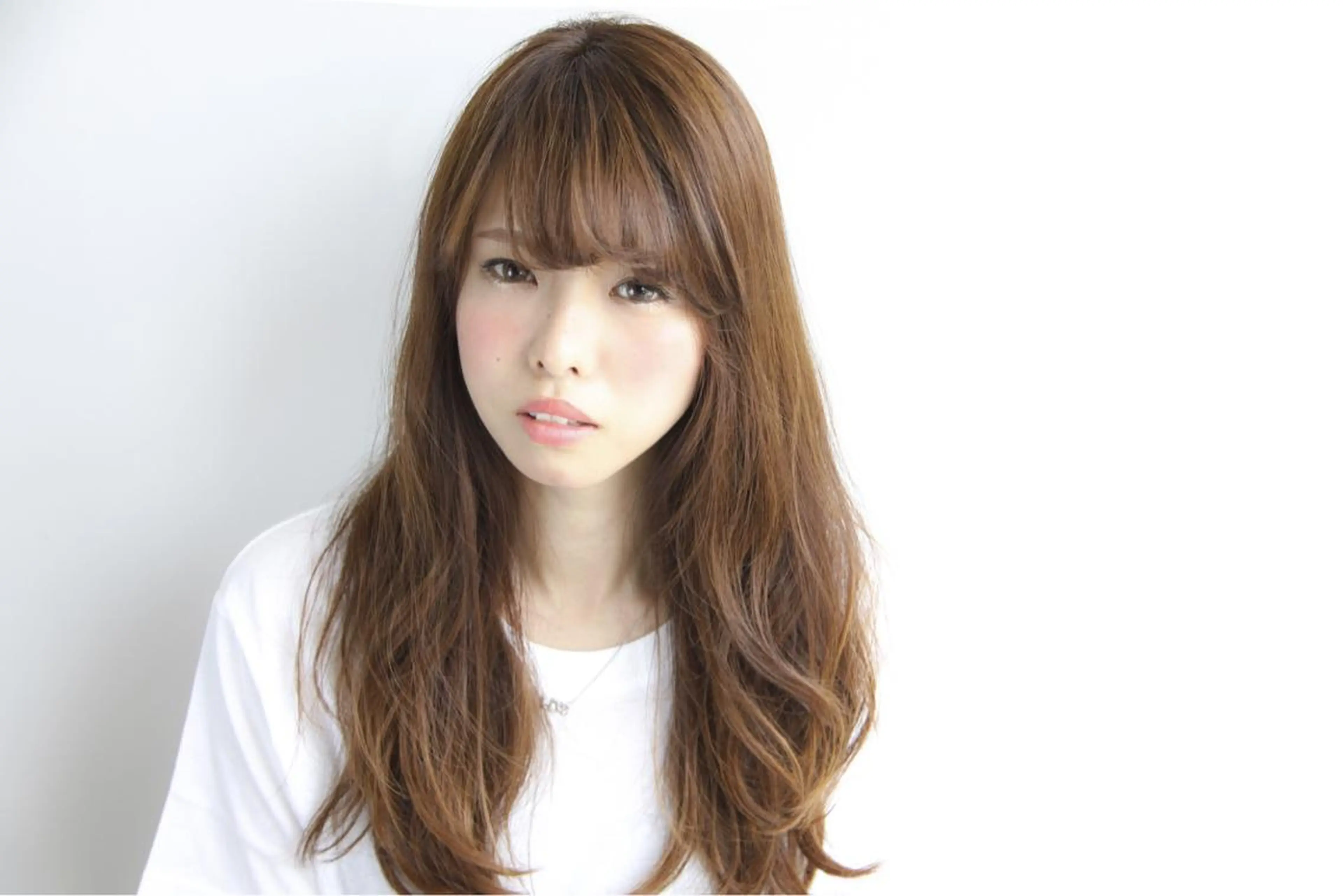 ロング ロング YOKOI SHINJIのヘアスタイル