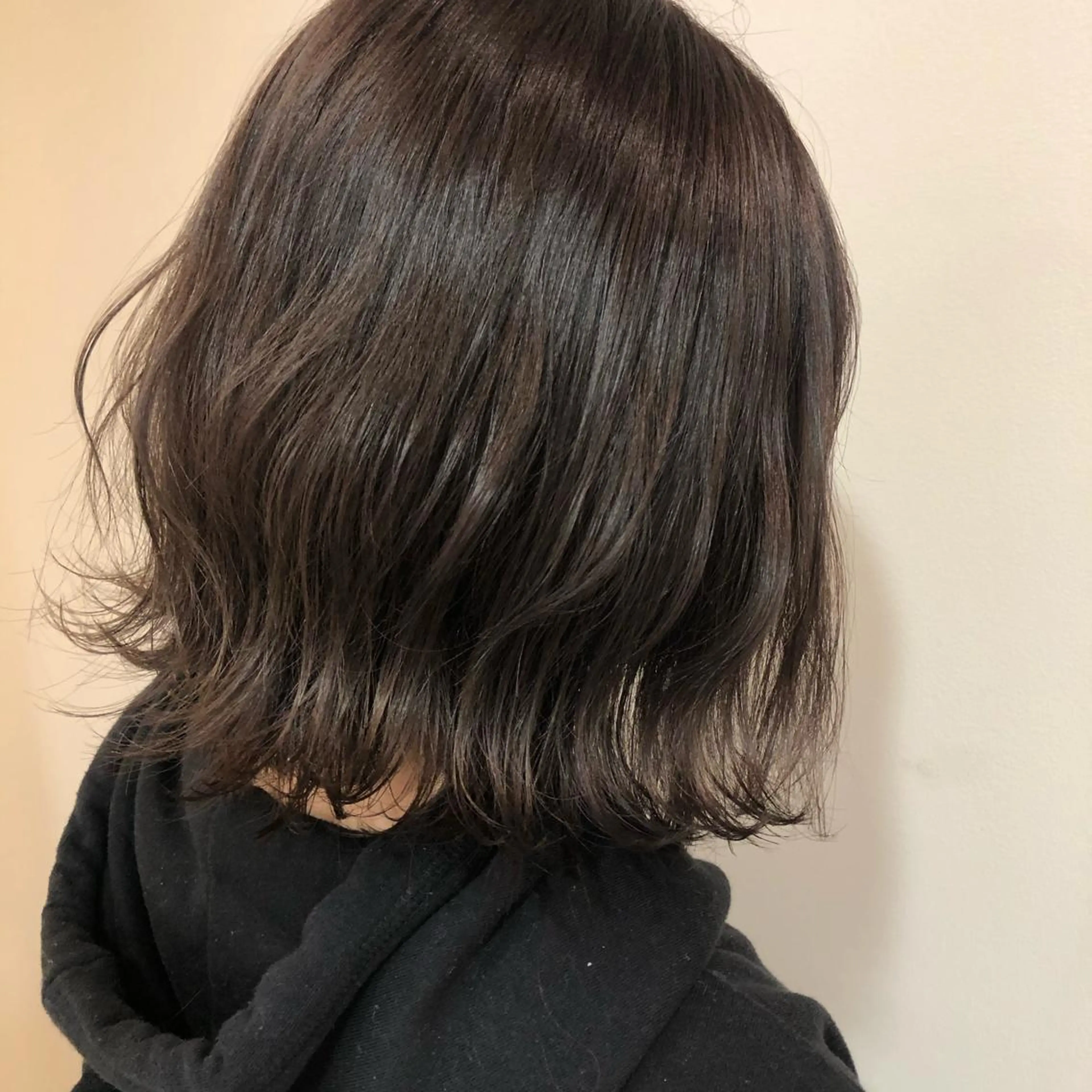 ショート カラー パープルカラー ヘアカラー トリートメント 盛れるレイヤーカット 得意🌹井上美沙のヘアスタイル