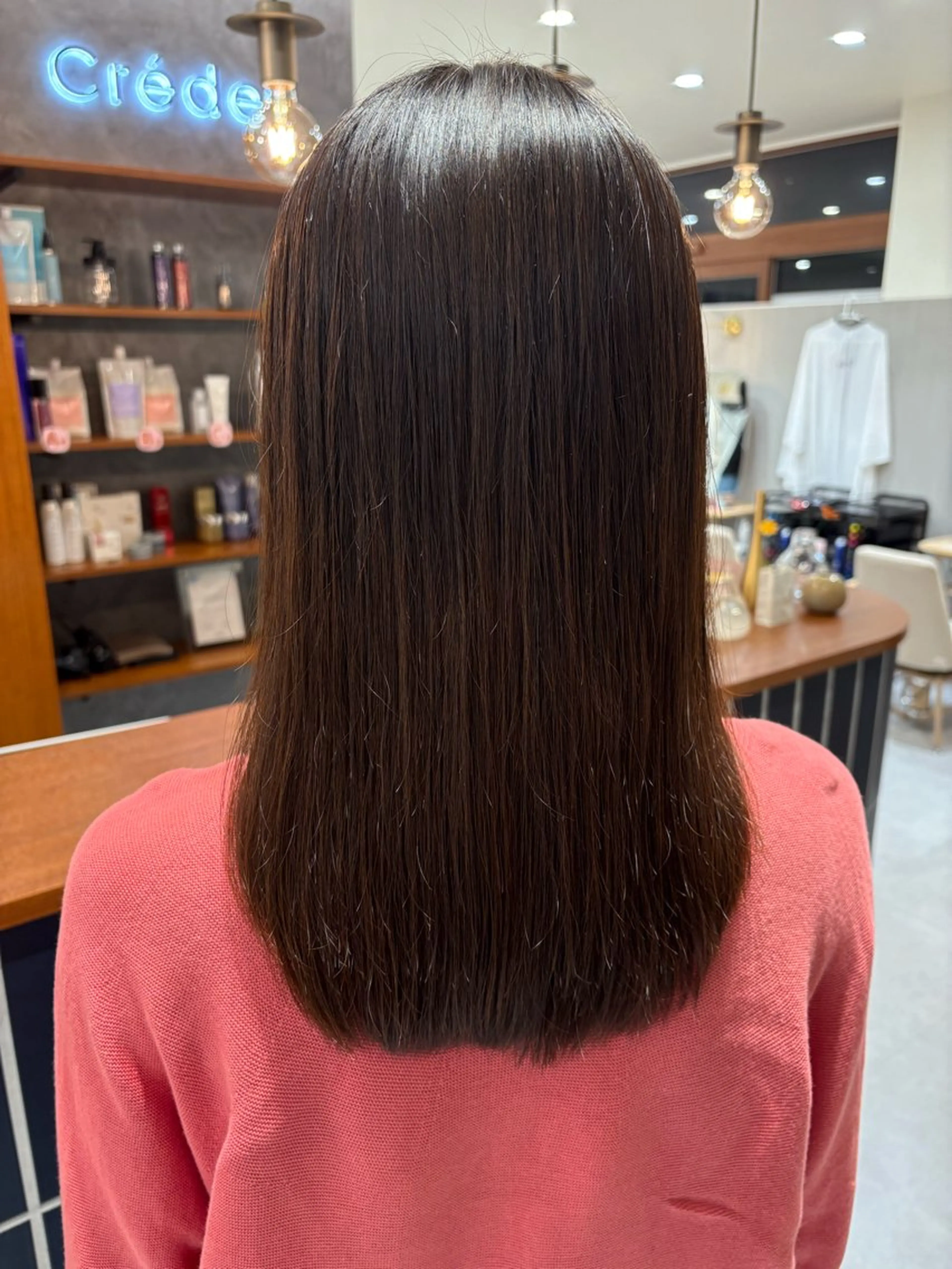 セミロング カット 高倉 凜乃のヘアスタイル