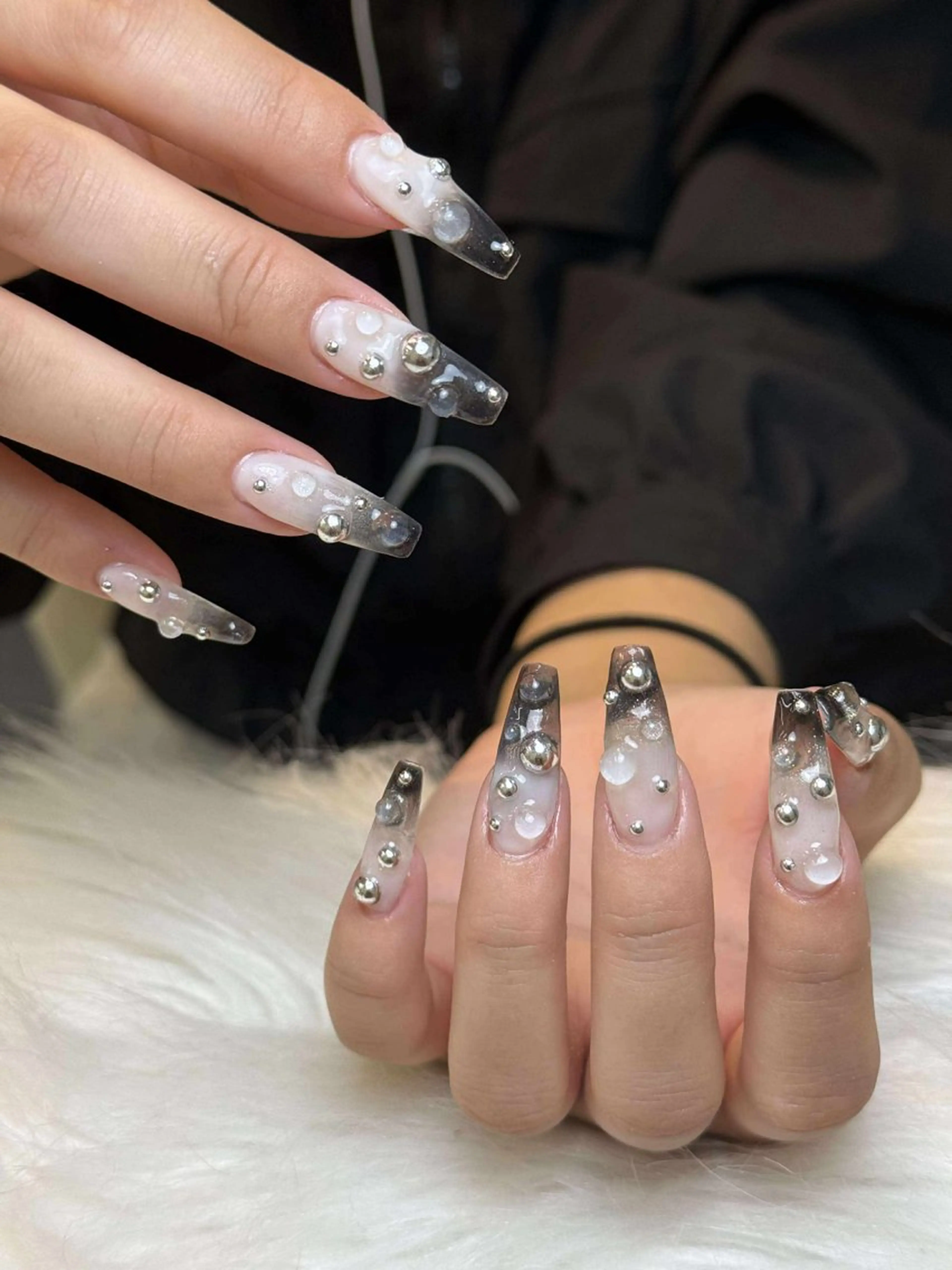 ネイル チークネイル ハート ホログラムネイル ミラーネイル ニュアンスネイル Nie Nail Shinokuboのネイルデザイン