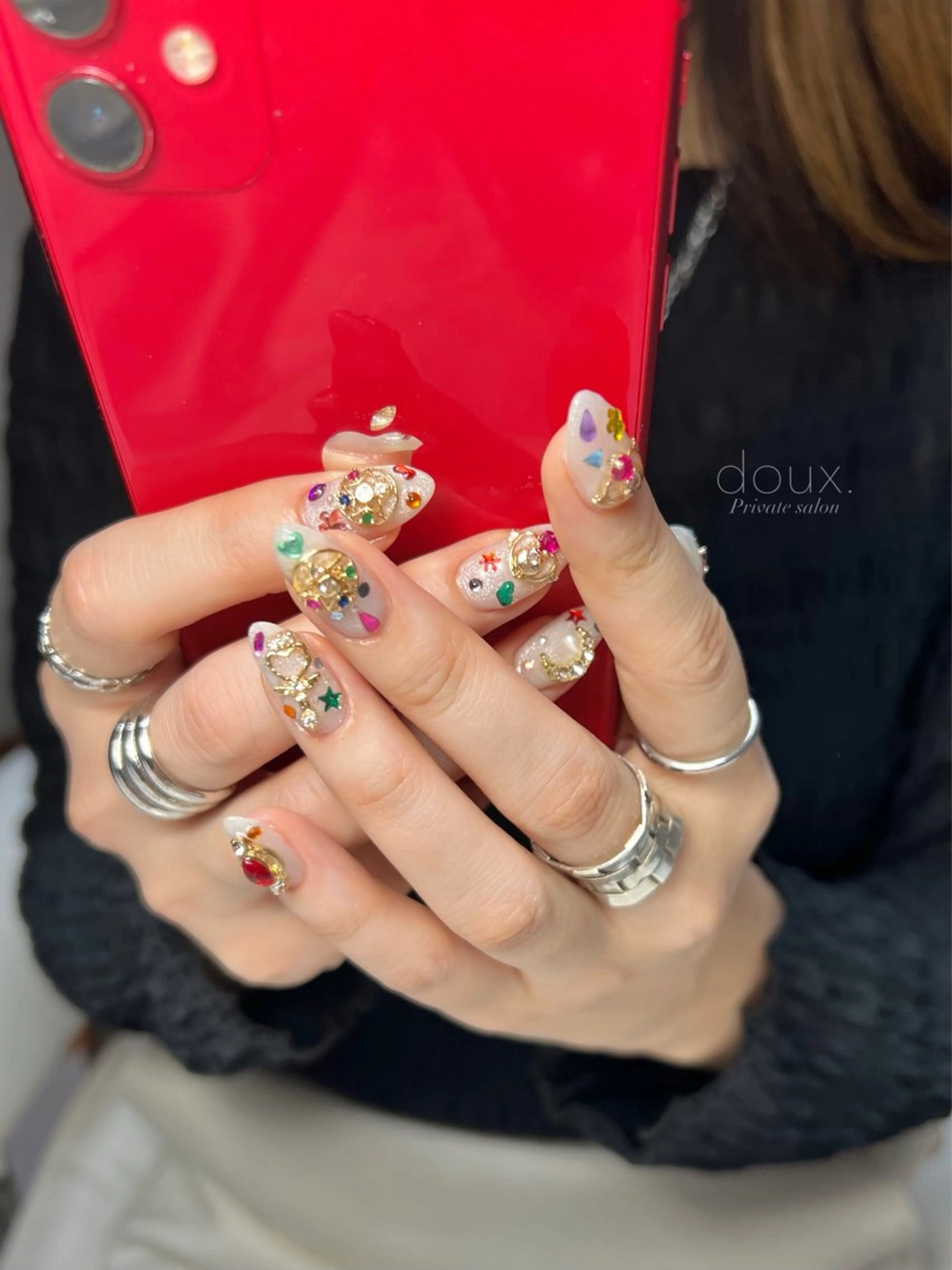 ネイル マグネットネイル 冬ネイル クリスマス ハンドネイル doux. nailのネイルデザイン