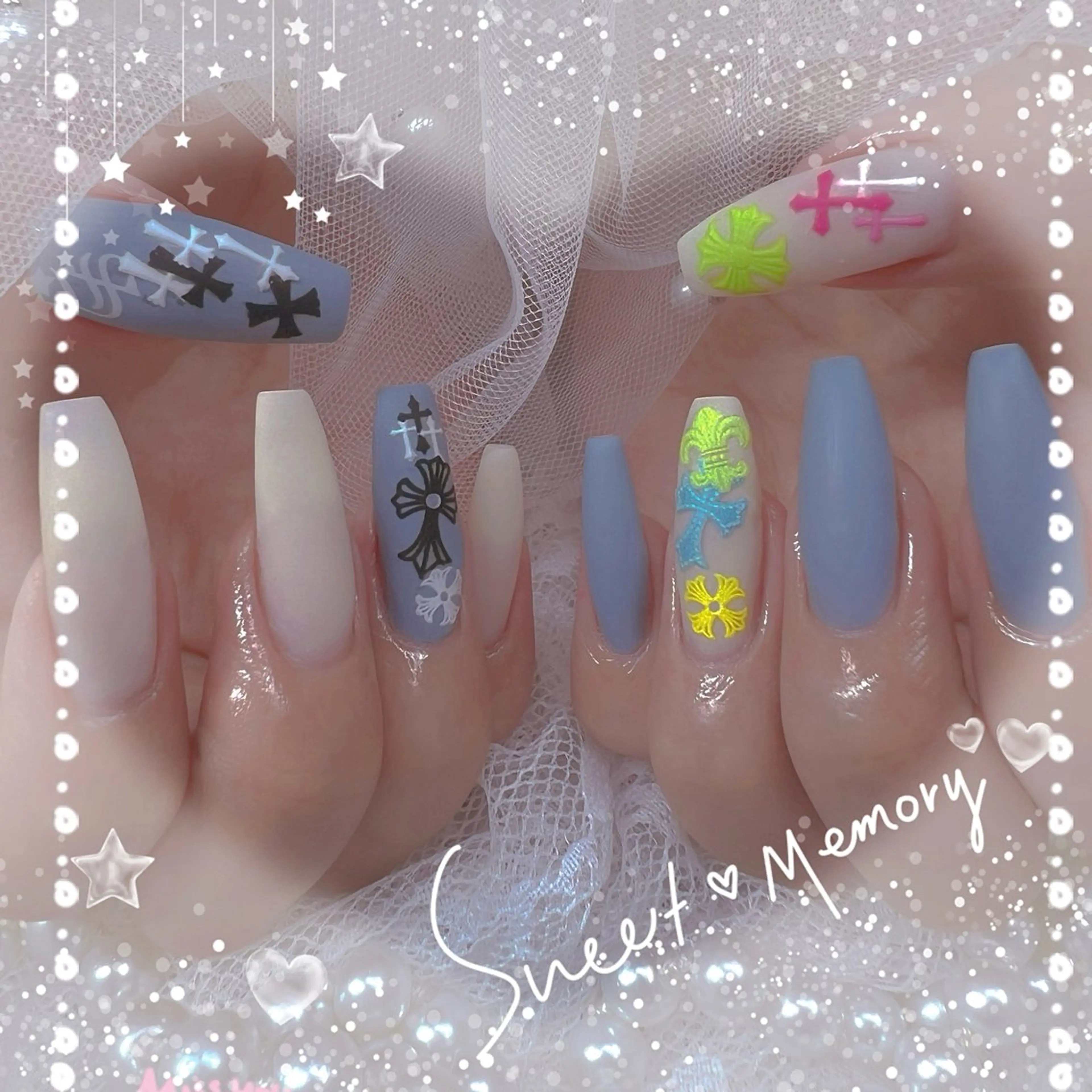 ネイル チークネイル フレンチネイル ガーリー ガラスフレンチ グラデーション ハンドネイル ハンドケア Chill Nailsalonのネイルデザイン