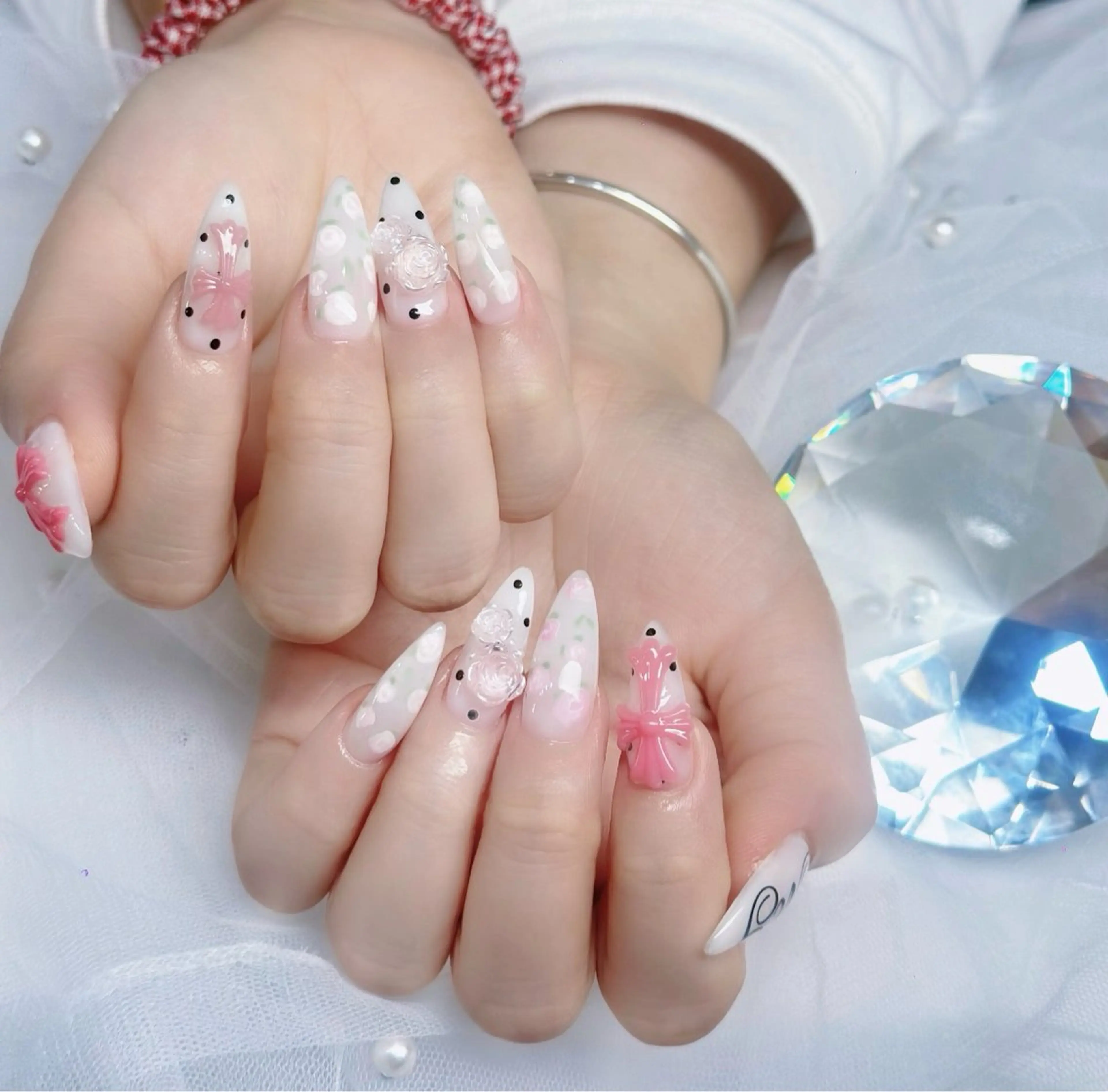 ネイル 長さ出し フレンチネイル 韓国ネイル レース マグネットネイル ハンドネイル 波 なみのネイルデザイン
