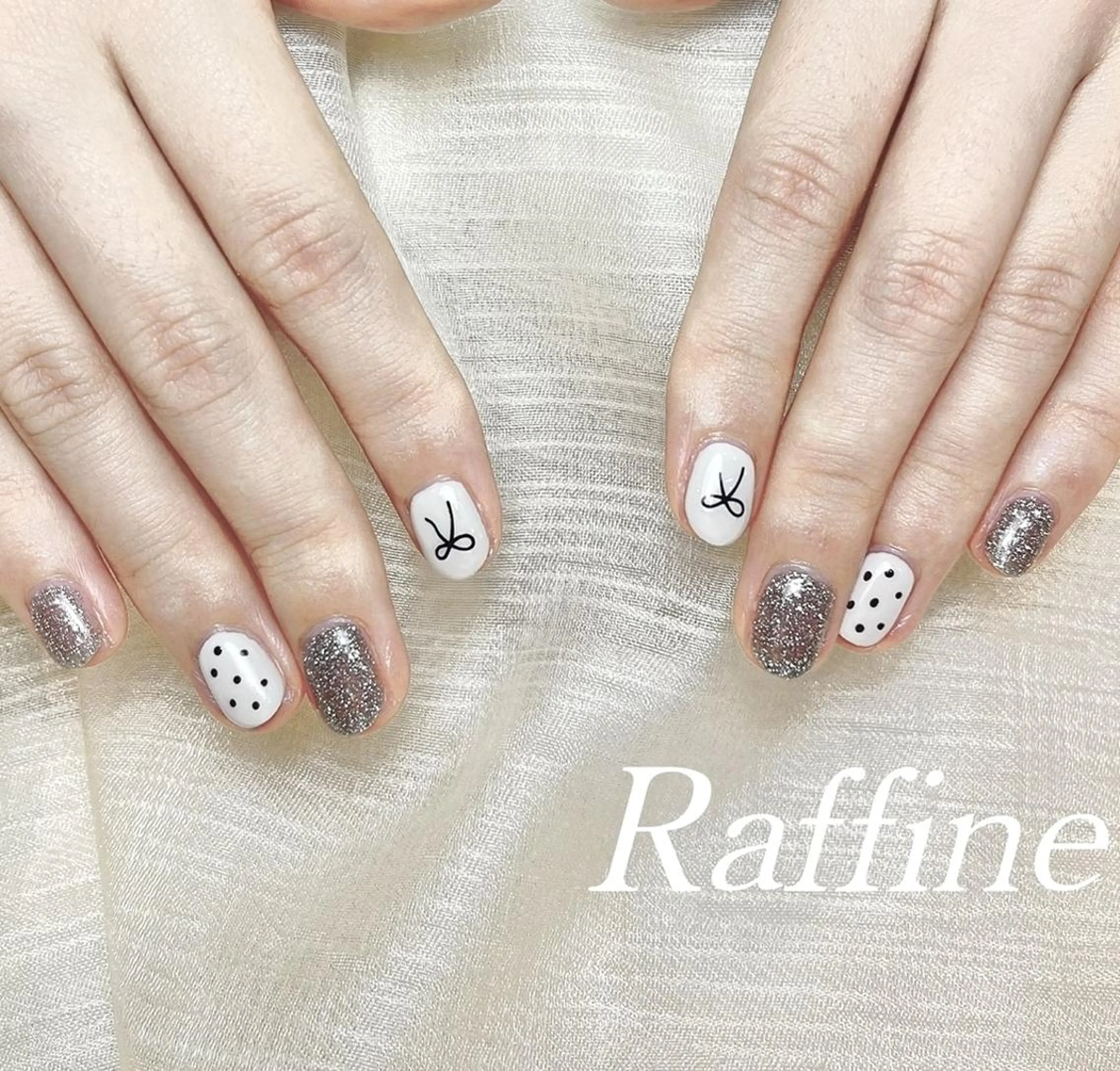 ネイル RAFFINE haru🦋🩵のネイルデザイン