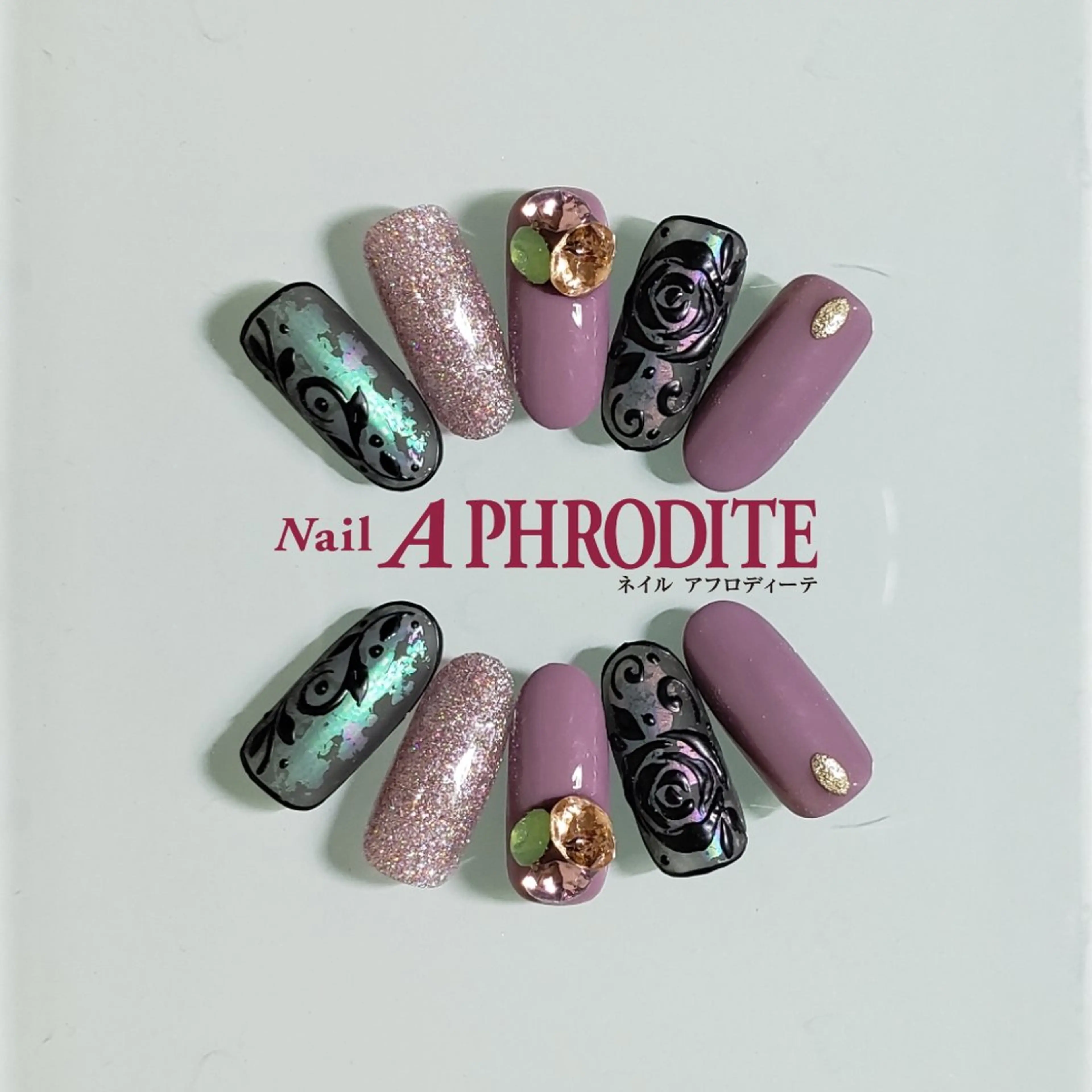 ネイル ジェルネイル ニュアンスネイル スカルプネイル ソフトジェル ネイルチップ ハンドネイル Nail Aphroditeのネイルデザイン
