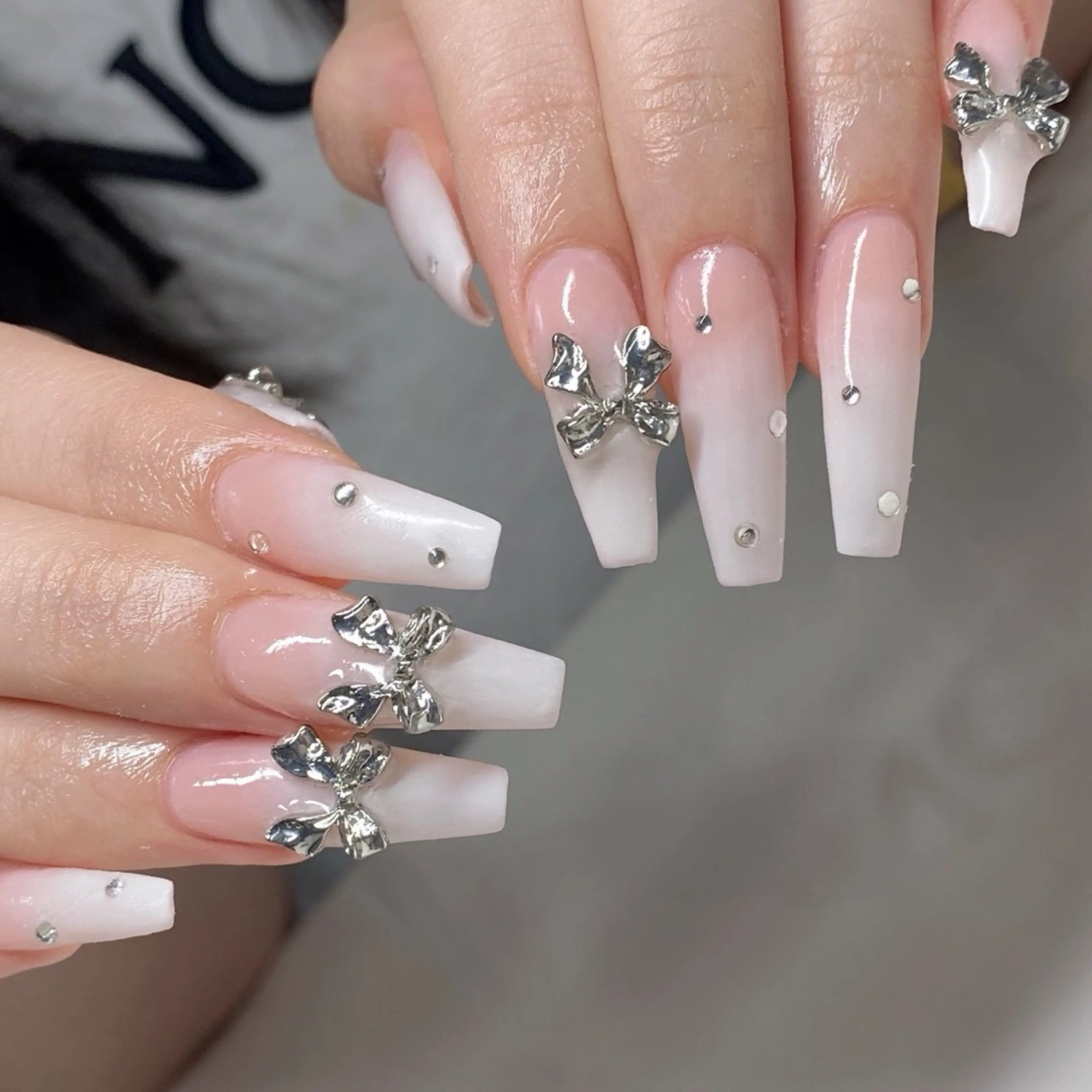 ネイル ハンドネイル Bitty/ SENA⋆˙⟡ —のネイルデザイン