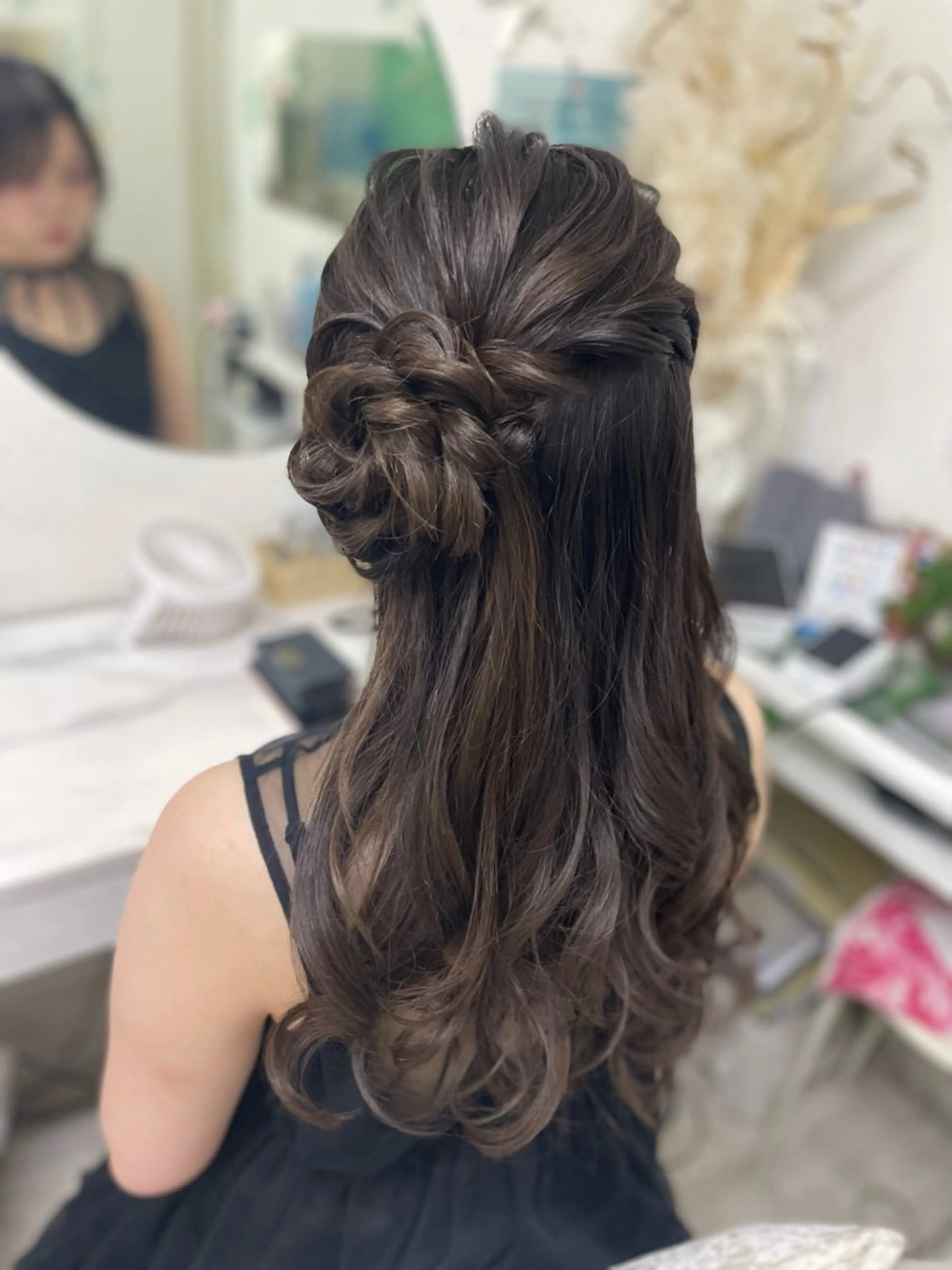 【平日17:00〜21:30限定】アレンジヘアセット✨画像や似合わせスタイルのご相談OK✨の写真