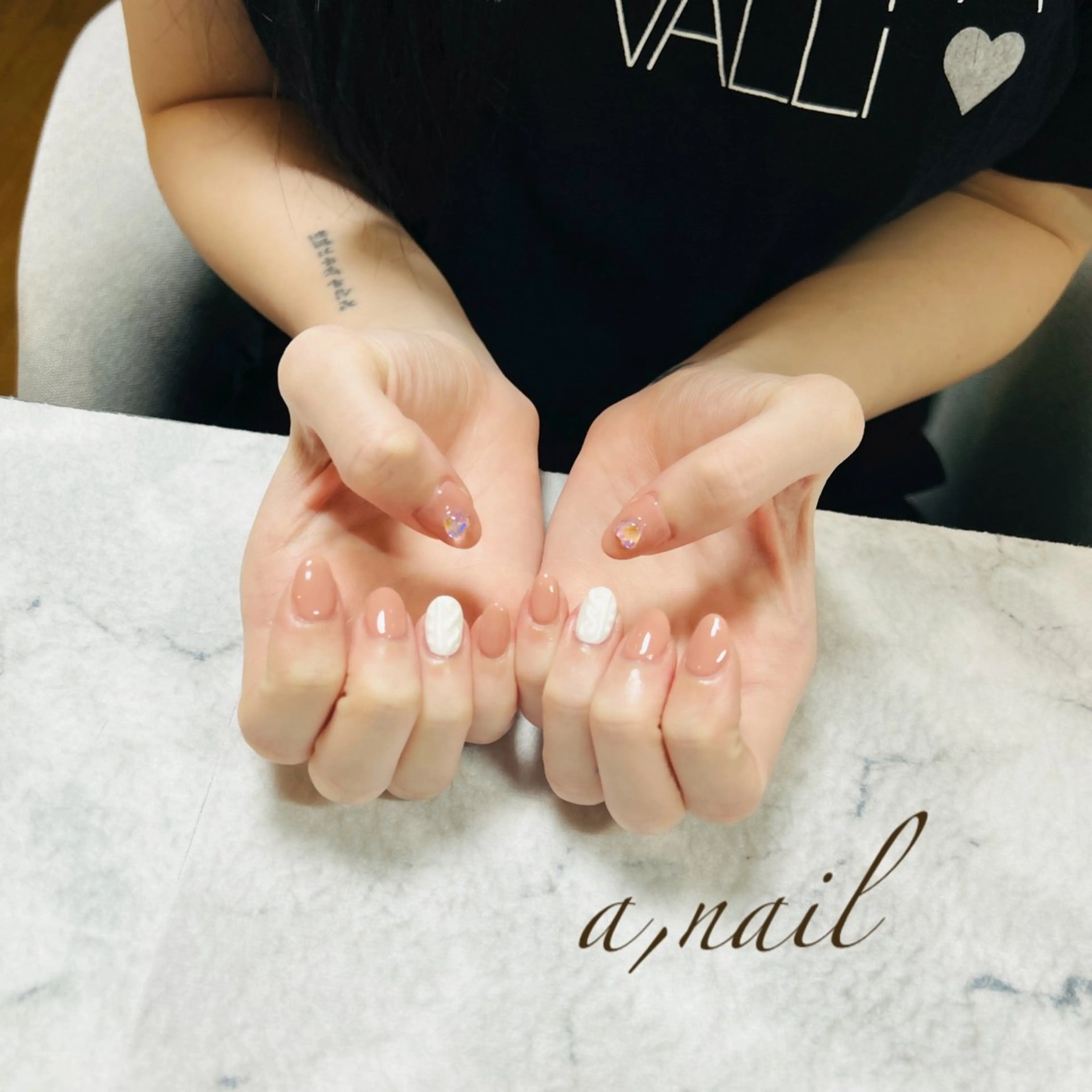 ネイル ジェルネイル グラデーション ハート マットネイル オフィスネイル ハンドネイル ネイルサロン エーネイルのネイルデザイン