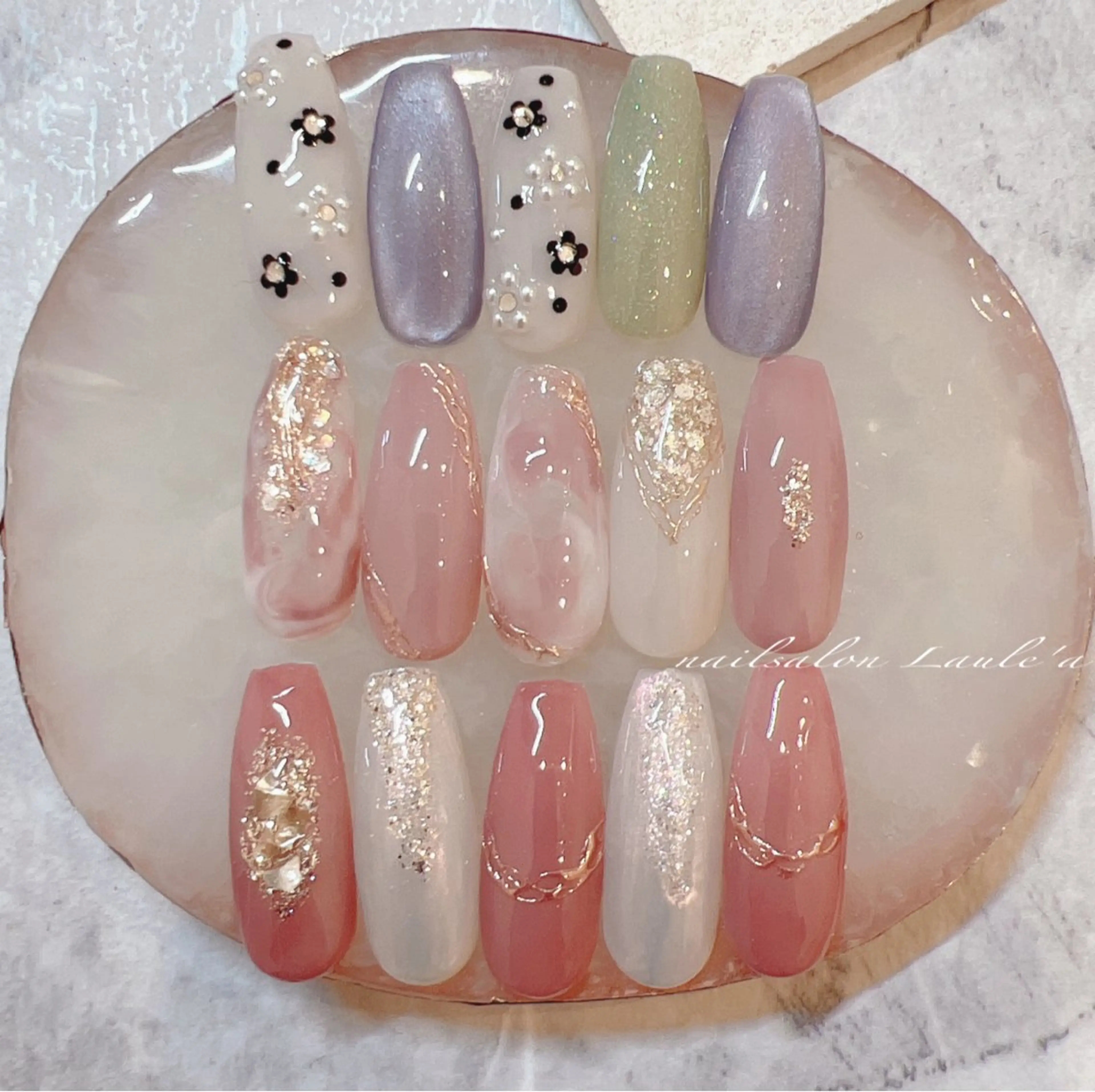 ネイル フットネイル nailsalon Laule'aのネイルデザイン