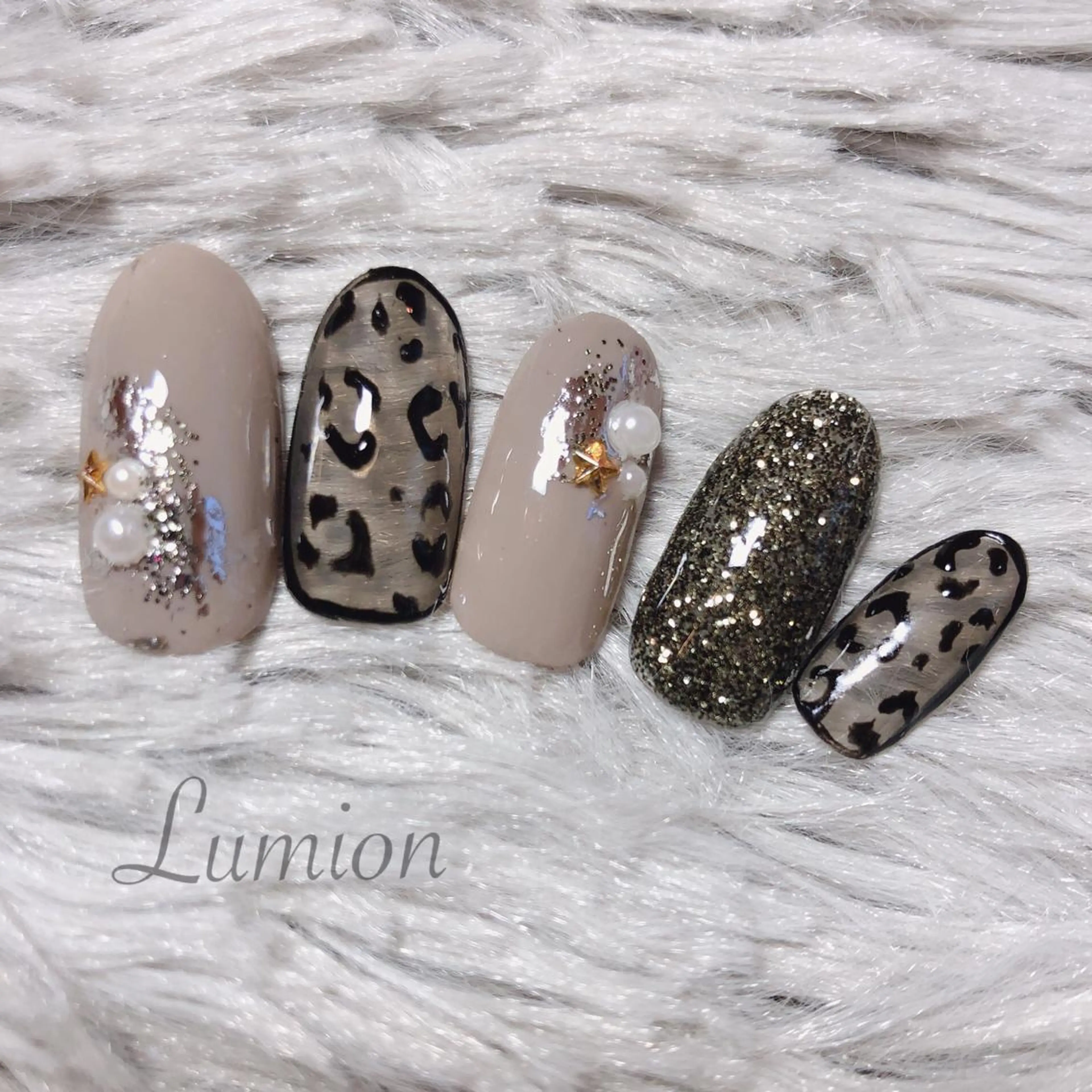 ネイル アニマル柄 ハンドネイル nailroom Lumionのネイルデザイン