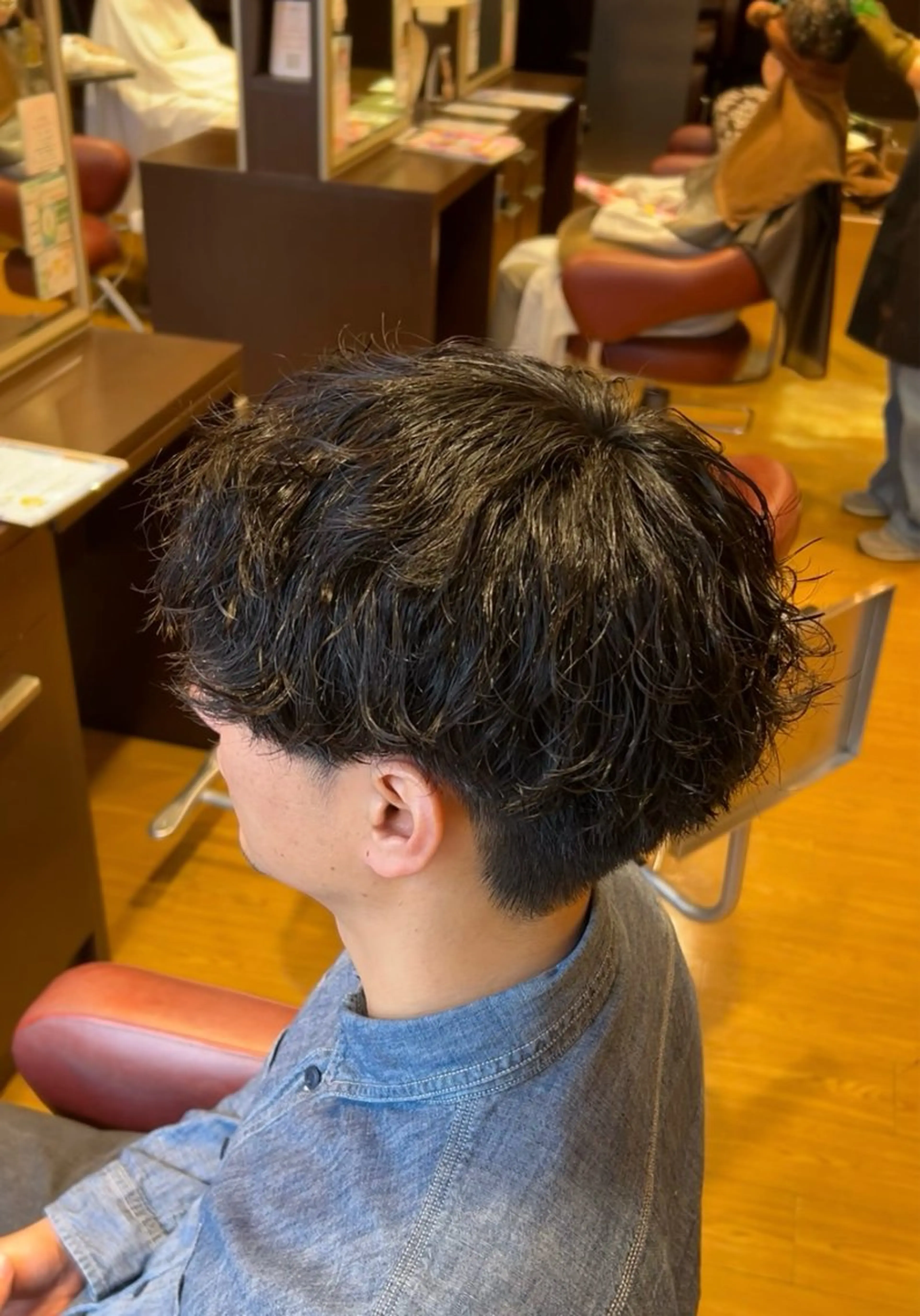 パーマ メンズ 波巻きパーマ カット パーマ レナークイスト かめのヘアスタイル