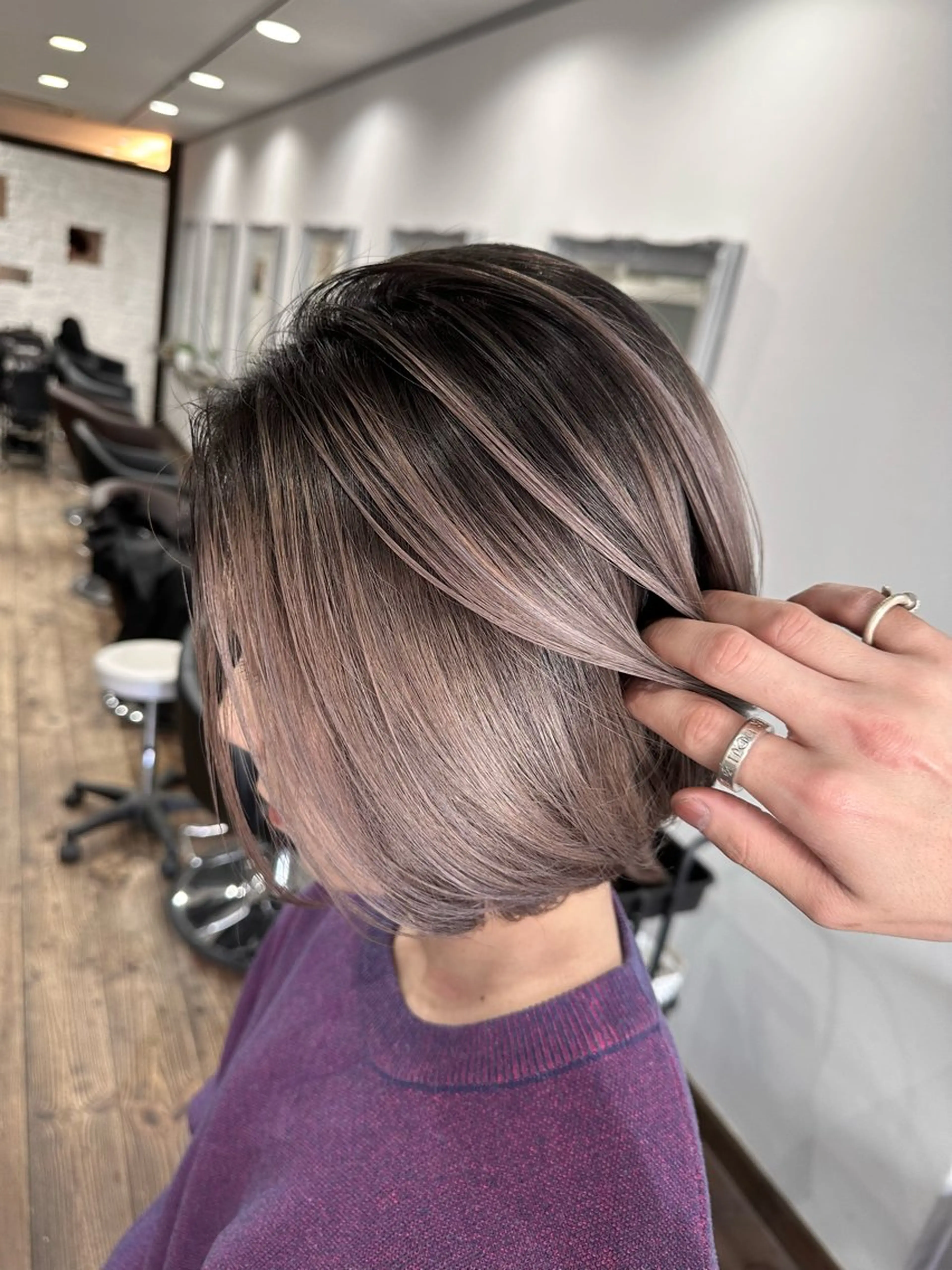 ショート レイヤーカット バレイヤージュ 隅中秀弥のヘアスタイル