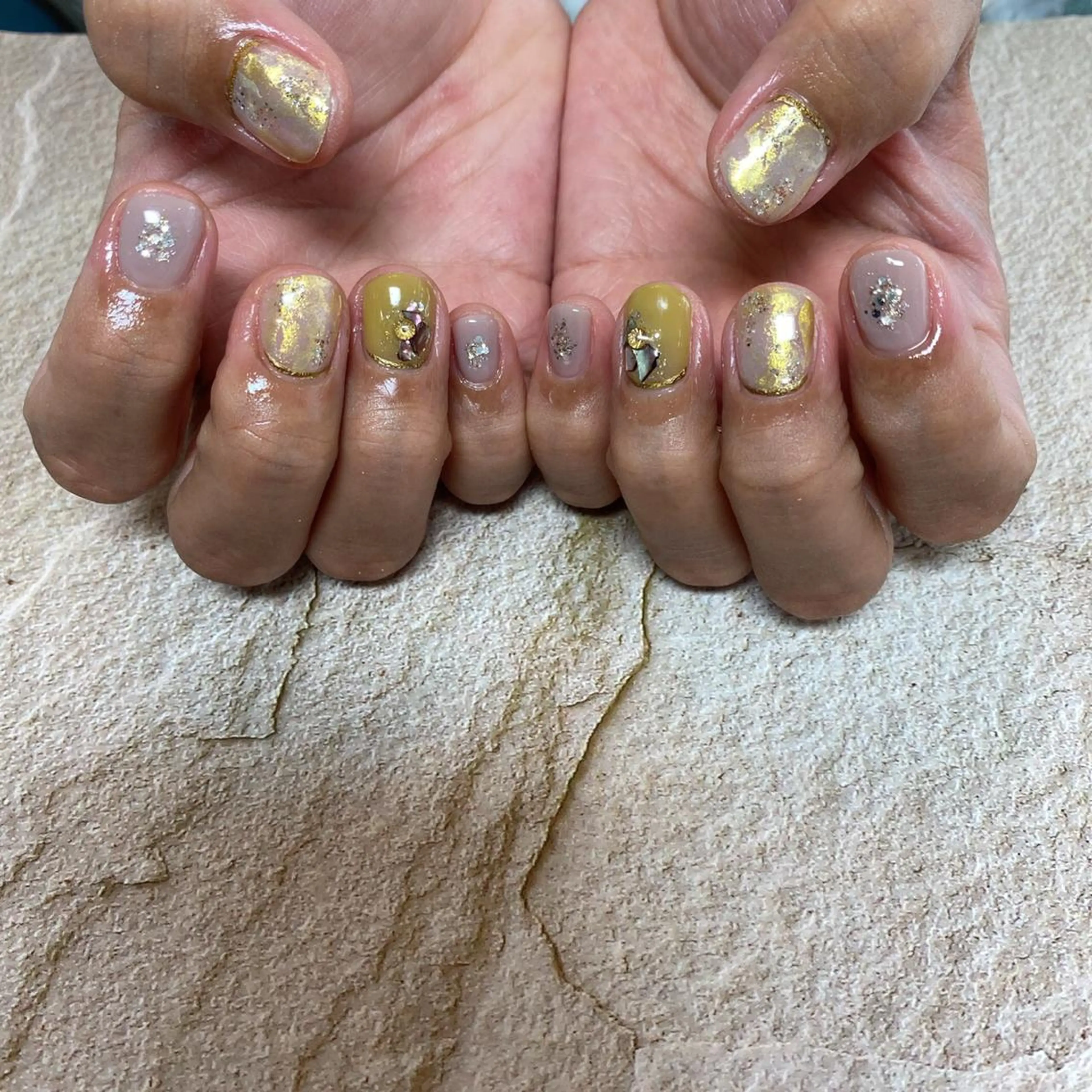 ネイル Hair salon Irie所属・與儀 知佳のネイルデザイン