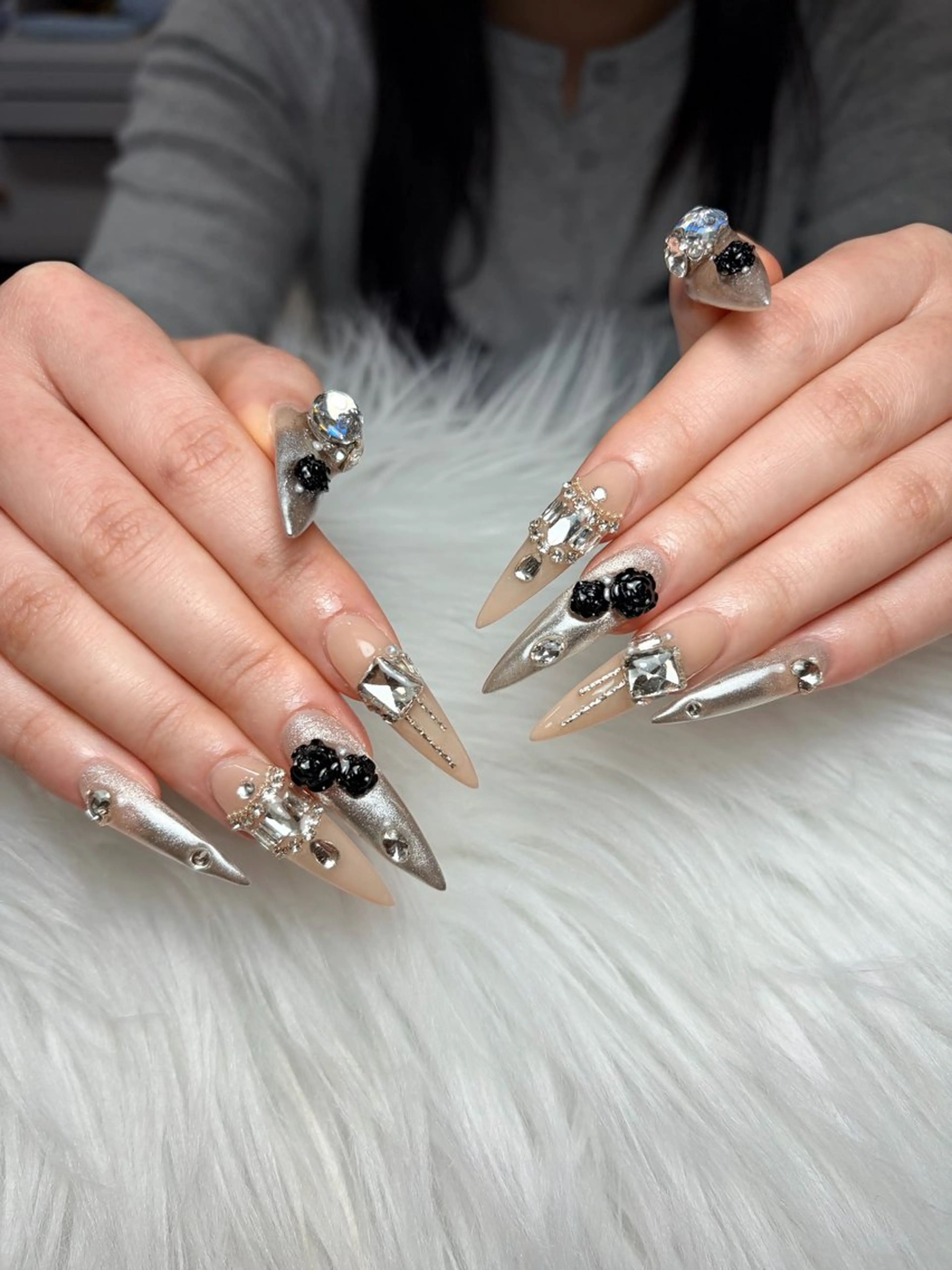 ネイル アートネイル 長さ出し ジェルネイル マグネットネイル ニュアンスネイル ハンドネイル Cloudy Chan Nailのネイルデザイン