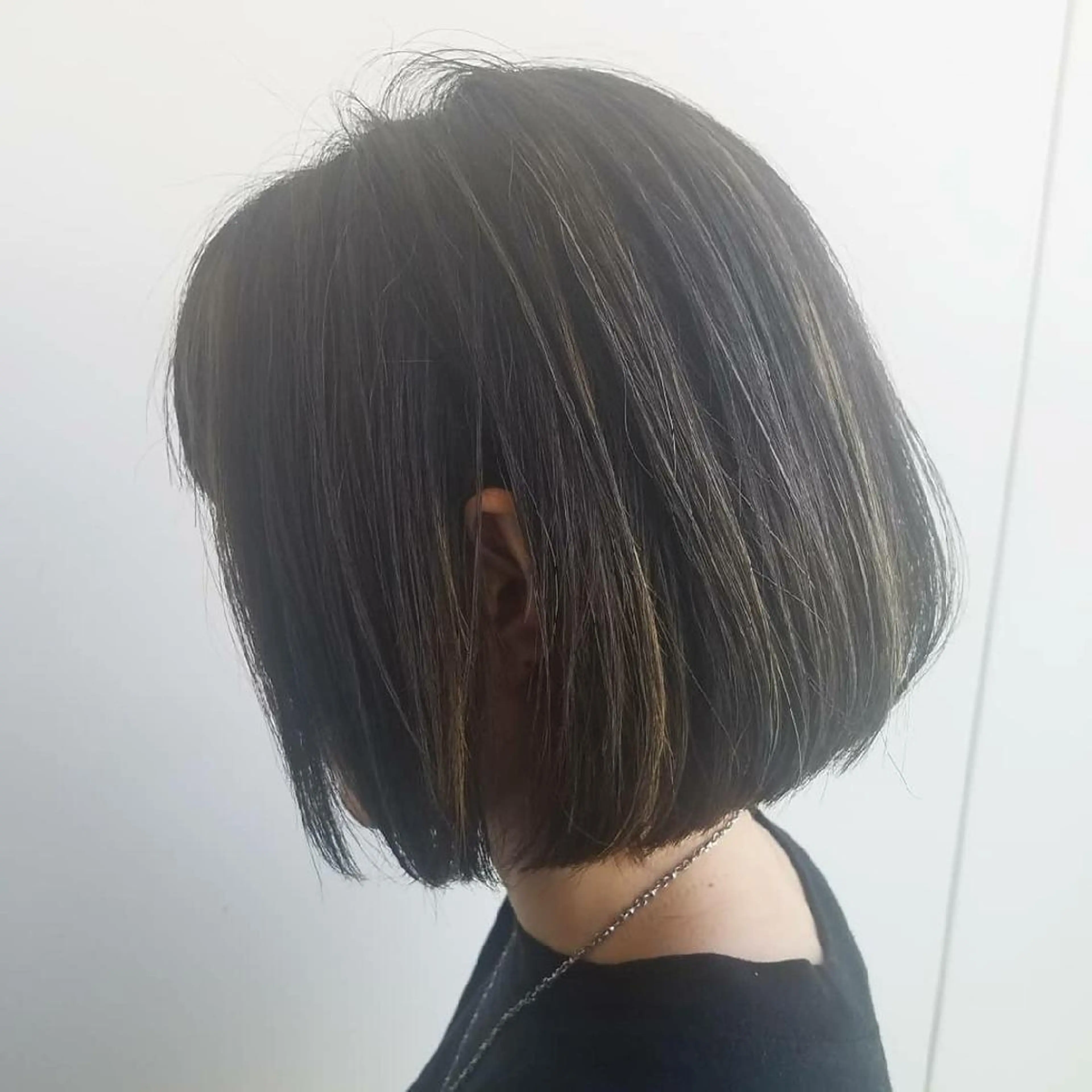 ミディアム カラー ネイル キッズ ヘアアレンジ マツエク・マツパ パーマ ダークグレー ハイライトカラー ハイライト iplus まつげ、眉毛、耳つぼのマツエク・マツパデザイン