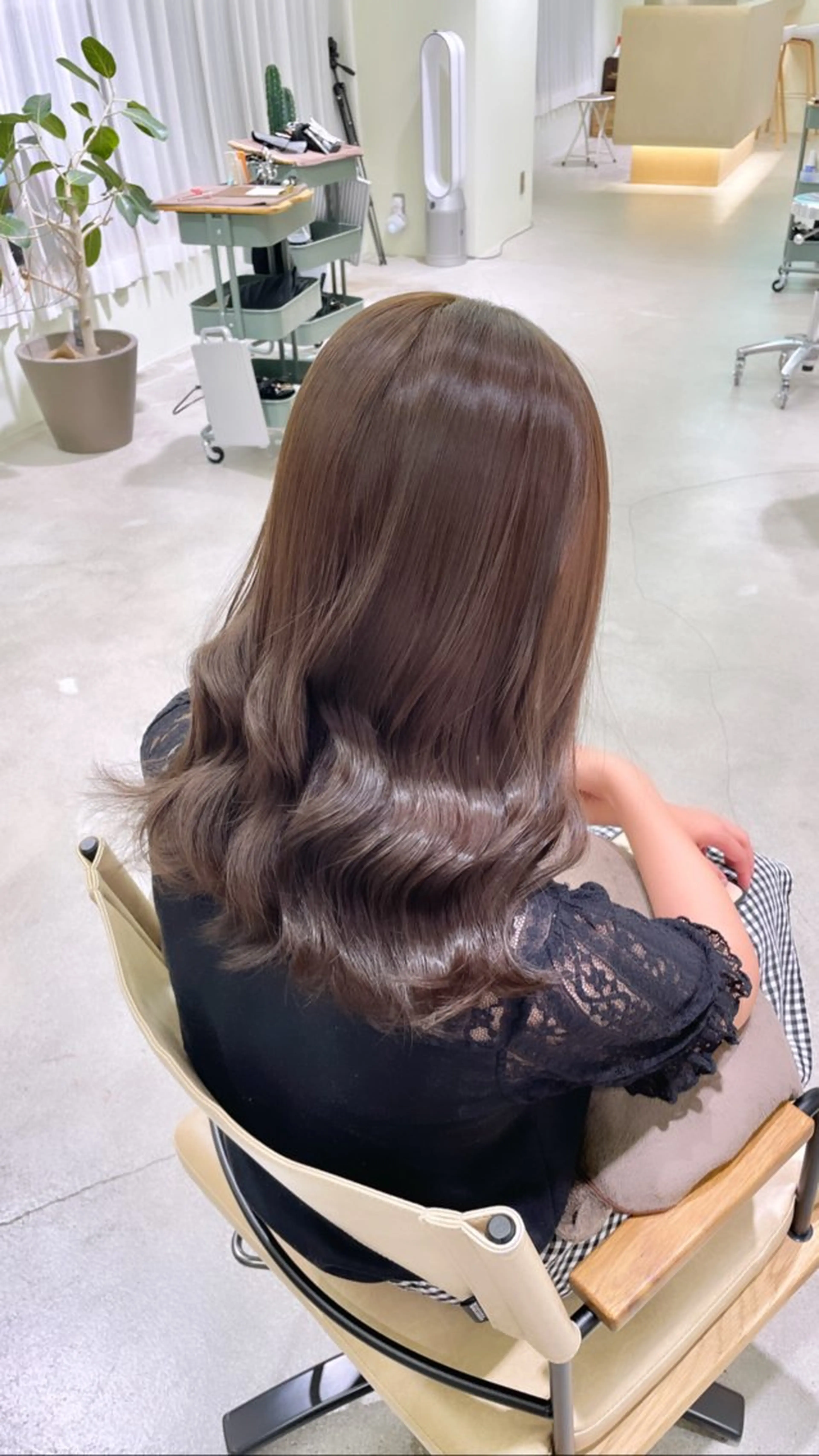 カラー ブリーチ ケアブリーチ ダブルカラー イヤリングカラー ハイライトカラー 落合しほ/韓国ヘア/ 髪質改善/縮毛矯正のヘアスタイル