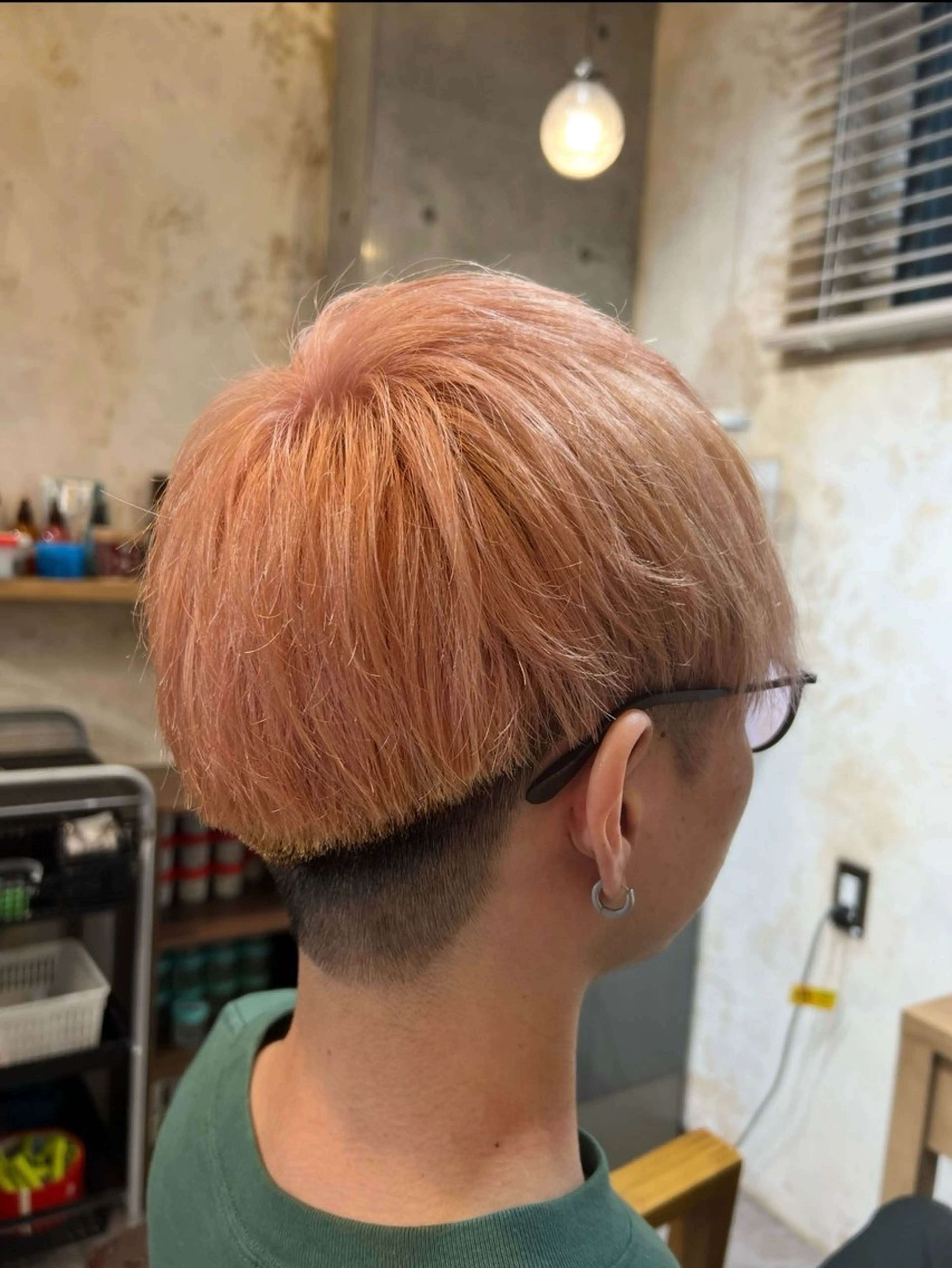 メンズ骨格矯正カット+ブリーチ+カラーの写真