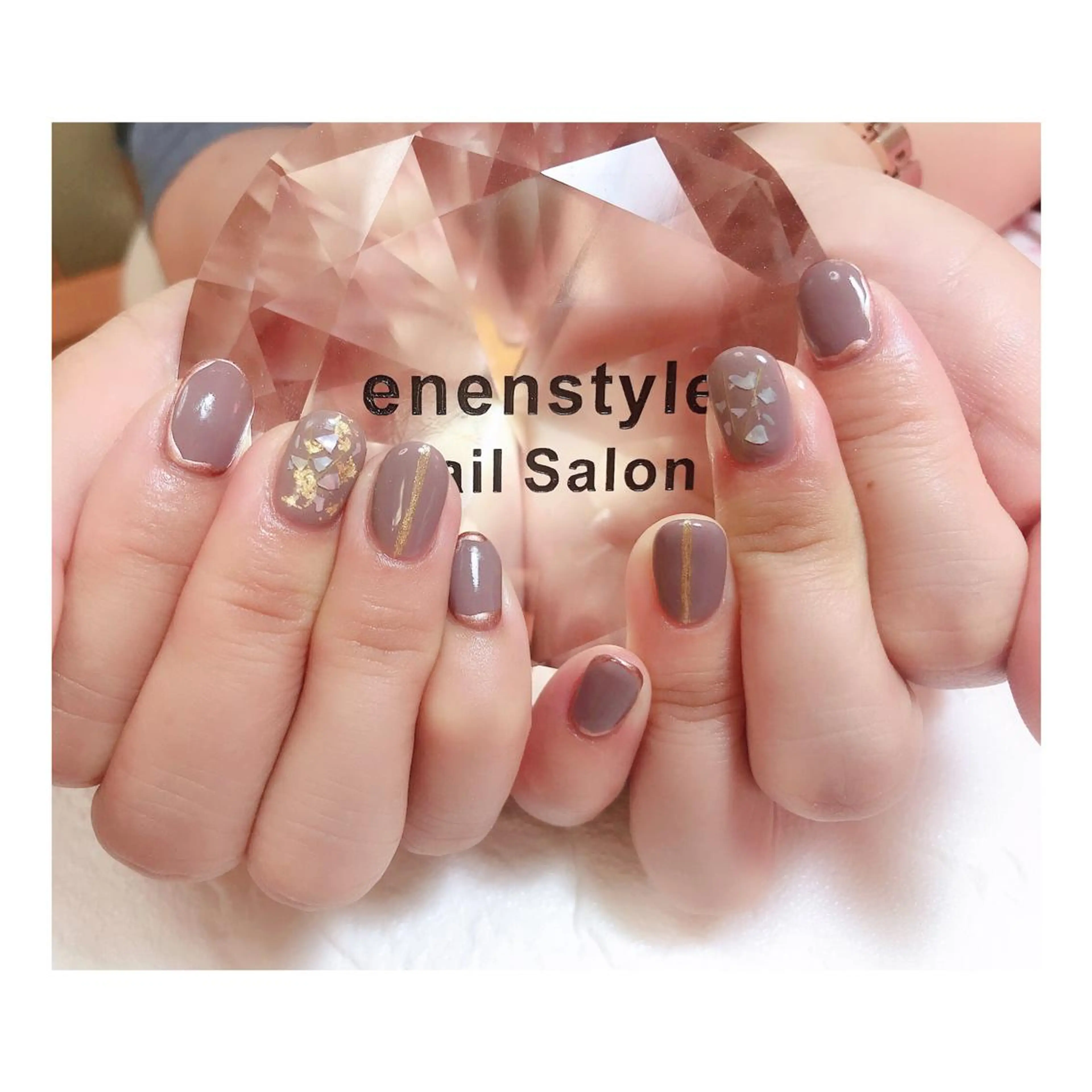ショート ネイル ジェルネイル ニュアンスネイル オフィスネイル シンプルネイル ハンドネイル 👑enen style👑のネイルデザイン