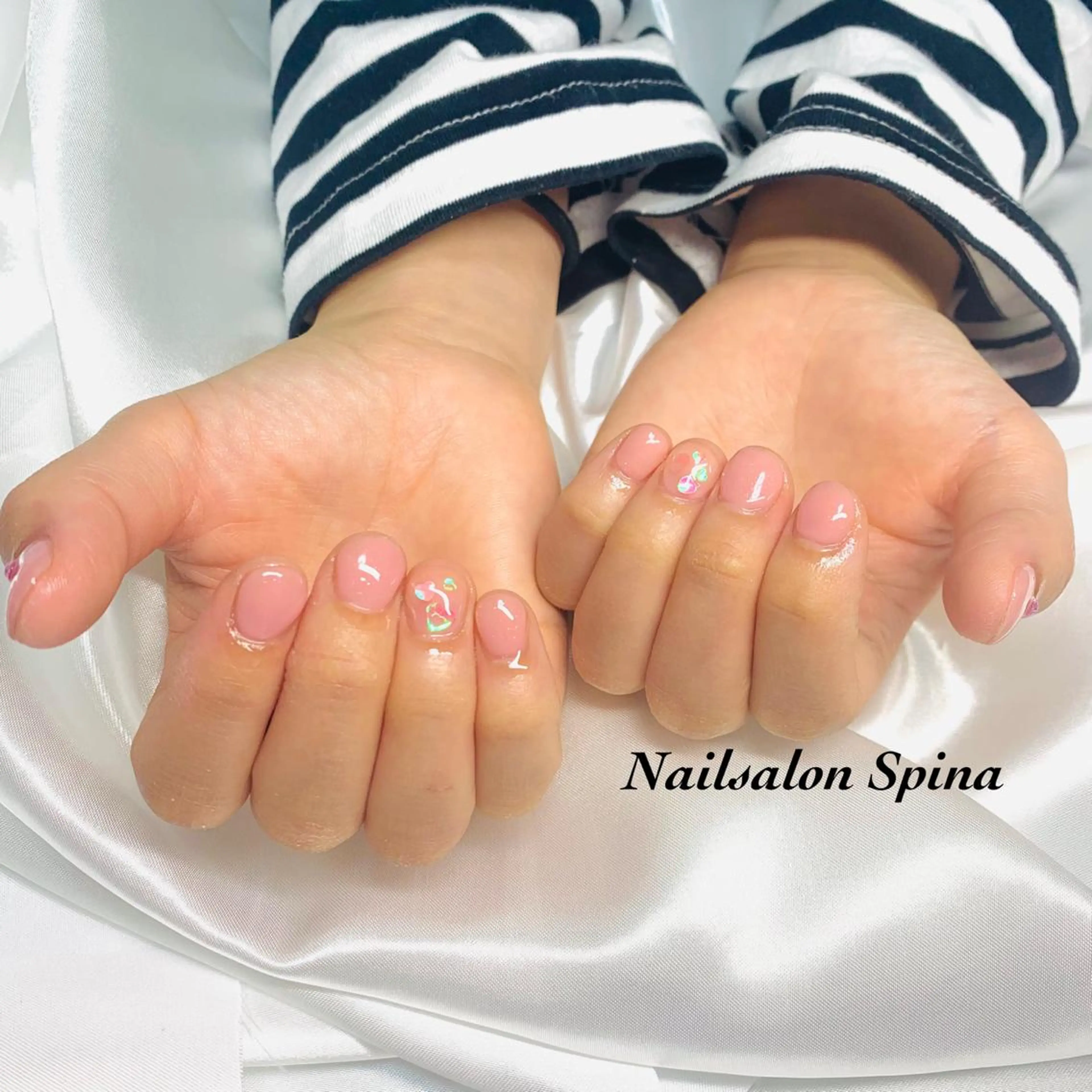 ネイル アートネイル ハート ホログラムネイル キラキラネイル ピンク Nail&Eye Spina 琴美のマツエク・マツパデザイン