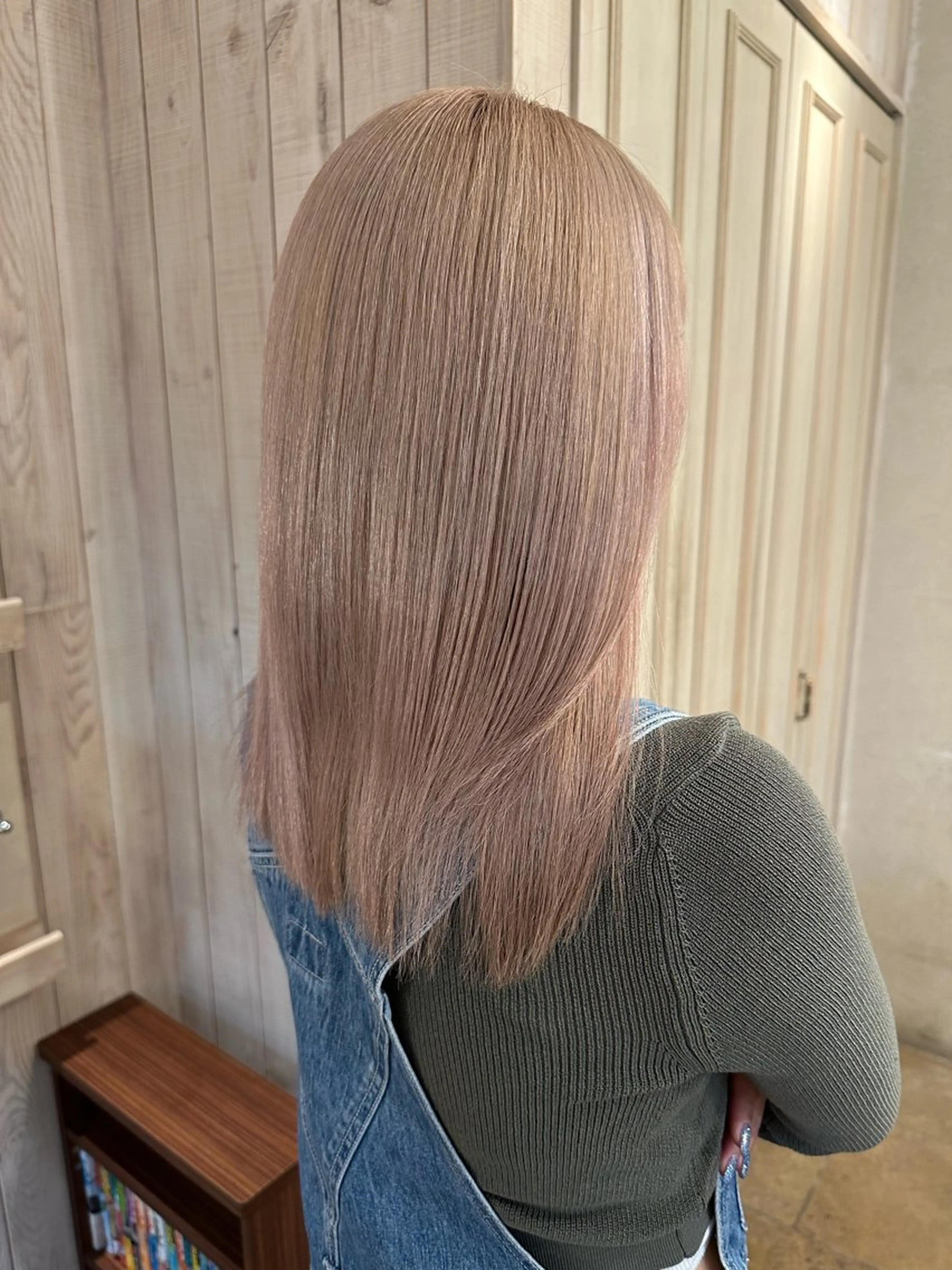 ロング amie by afloat(エイミーバイアフロート)所属・井上 日菜乃のヘアスタイル