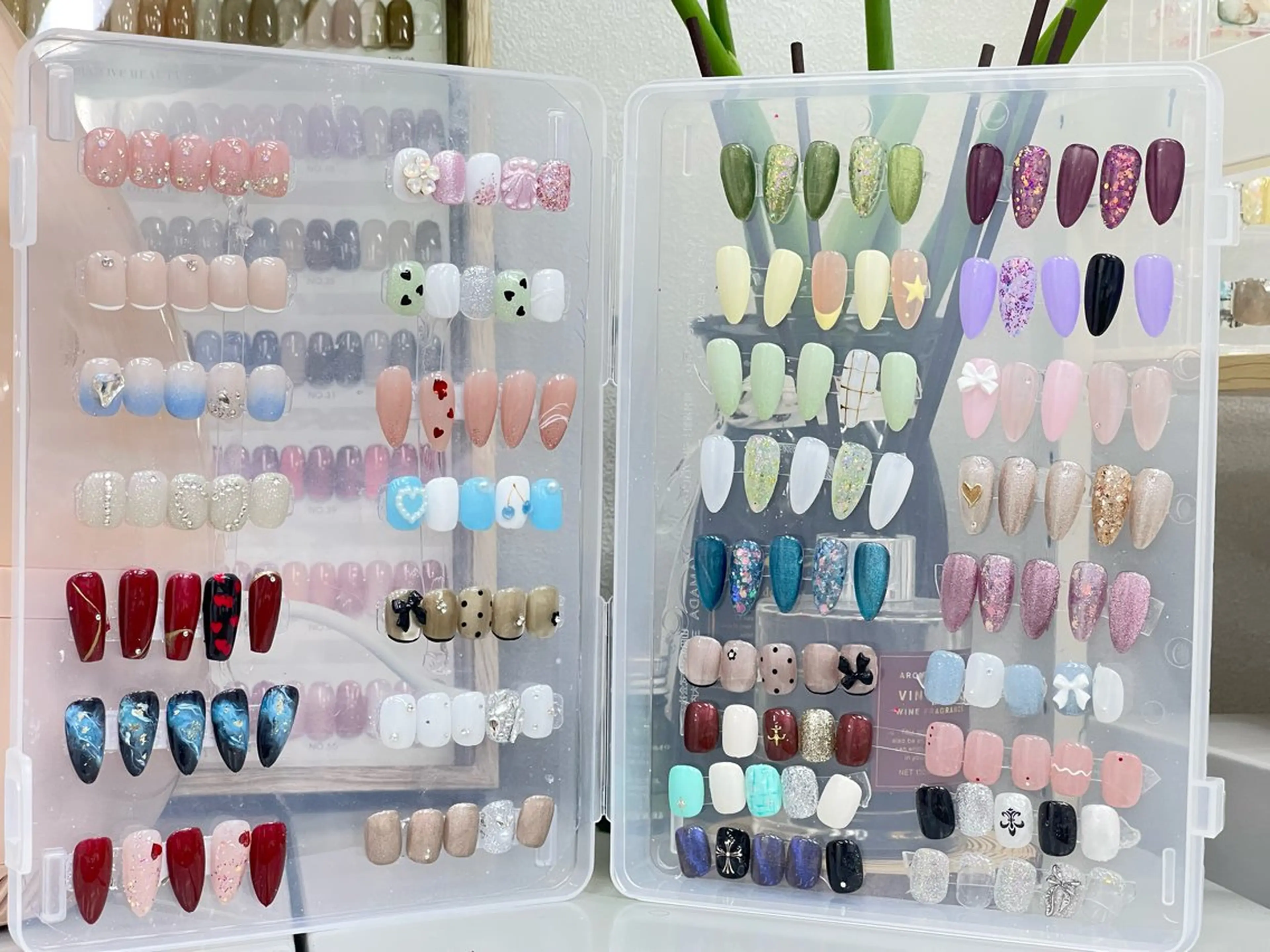 メンズ ネイル アートネイル フレンチネイル ジェルネイル キラキラネイル パラジェル ハンドネイル Bloom スカルプ専門店のネイルデザイン