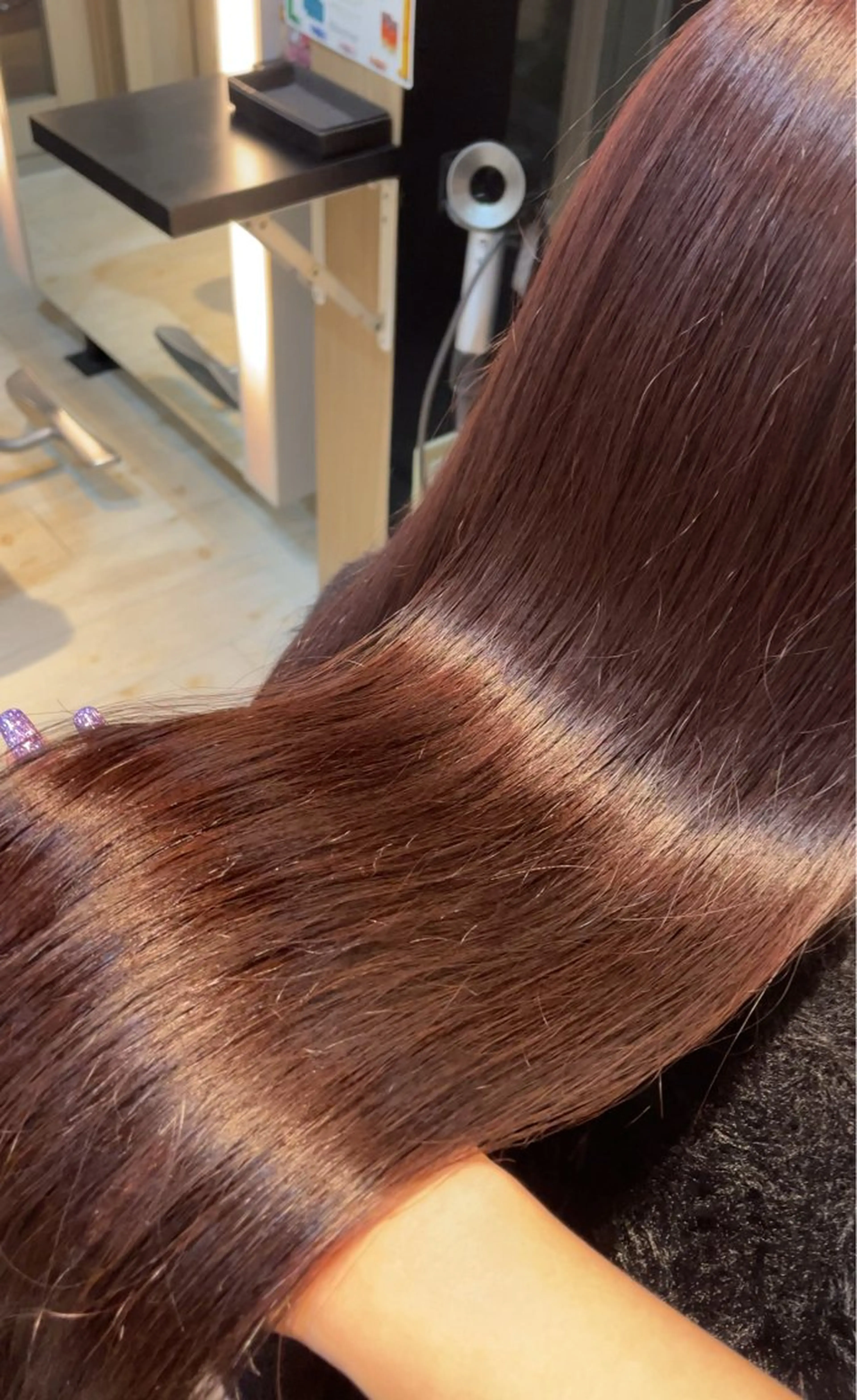 ロング カラー ラベンダーカラー 髪質改善 トリートメント ブリーチ/髪質改善/ ハイトーン/暖色のヘアスタイル