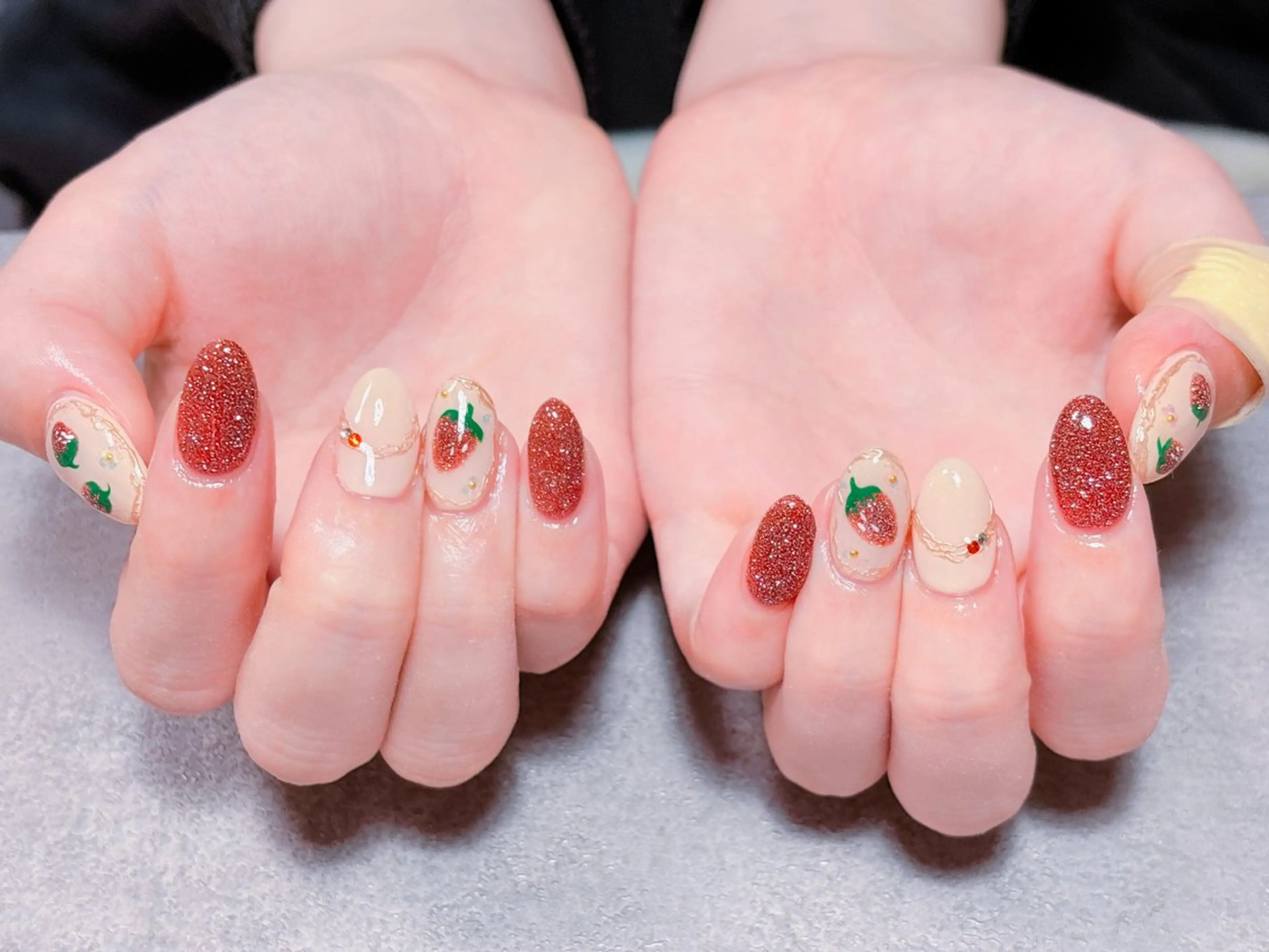 ネイル ハート マグネットネイル ニュアンスネイル リボン ハンドネイル ハンドケア ゆ か_Nails💫のネイルデザイン