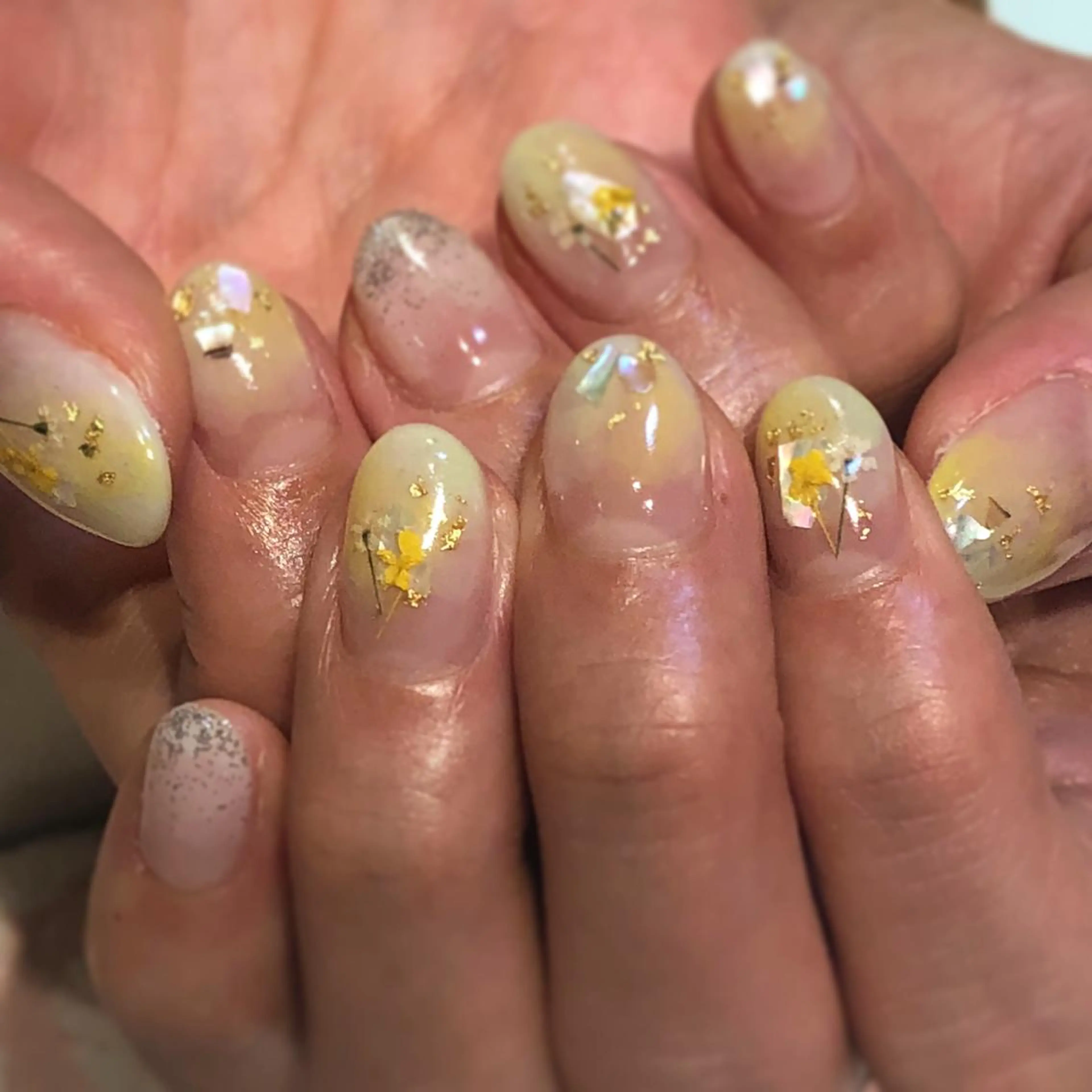 ネイル Nest 三田のマツエク・マツパデザイン