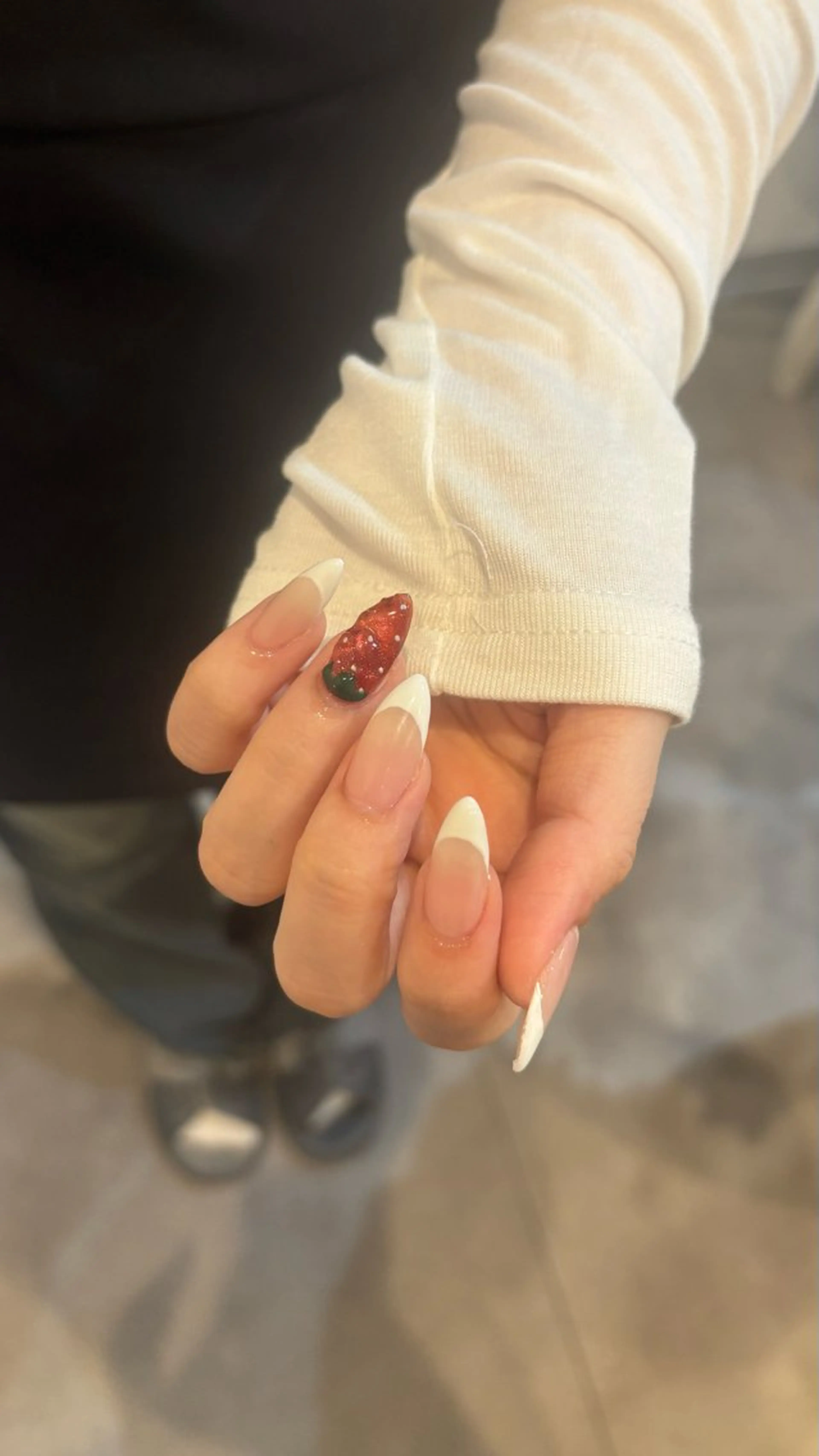 ネイル ハンドネイル PLATINUM DOLL arisaのネイルデザイン