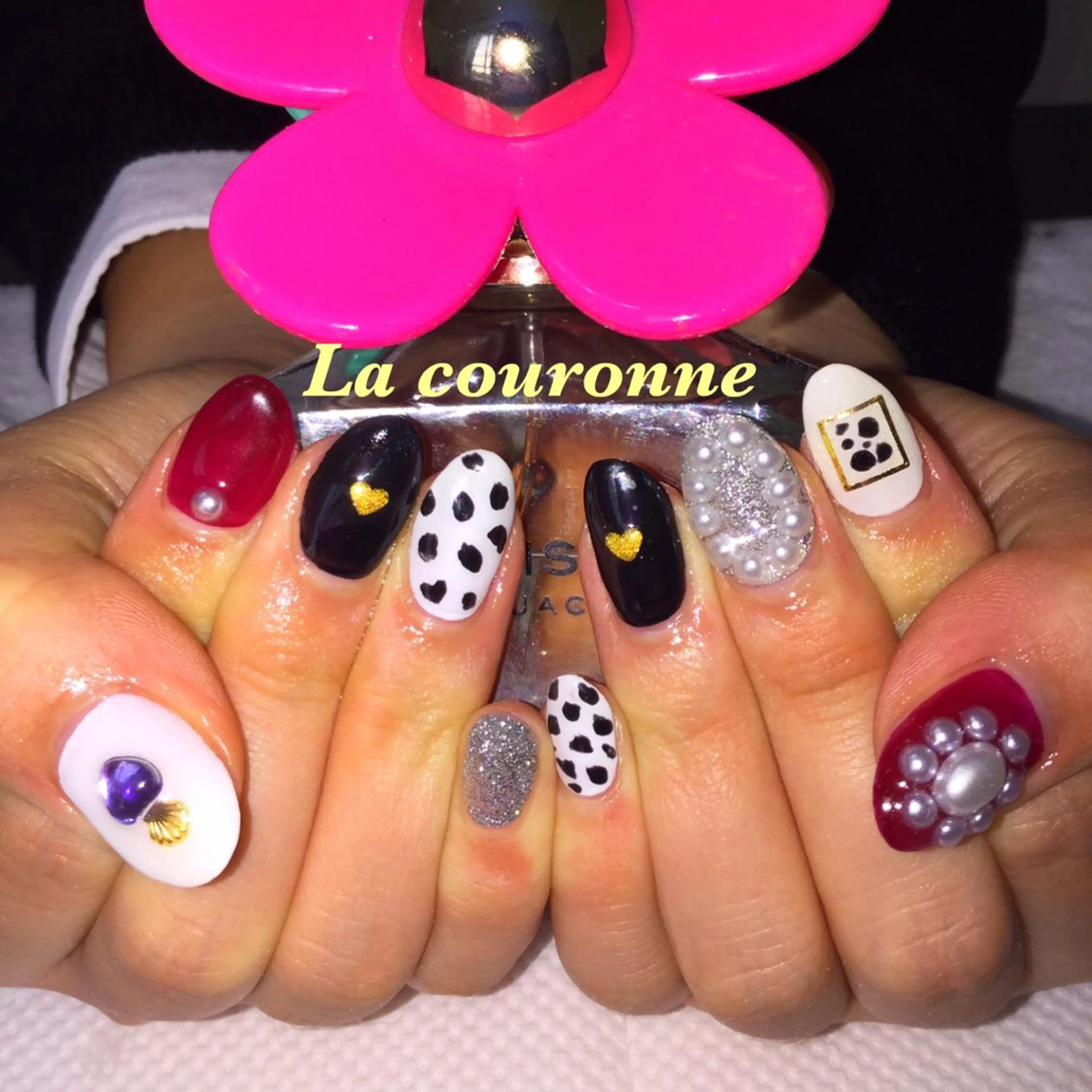 ネイル 持ち込み ハンドネイル Lacouronne NATSUMIのネイルデザイン