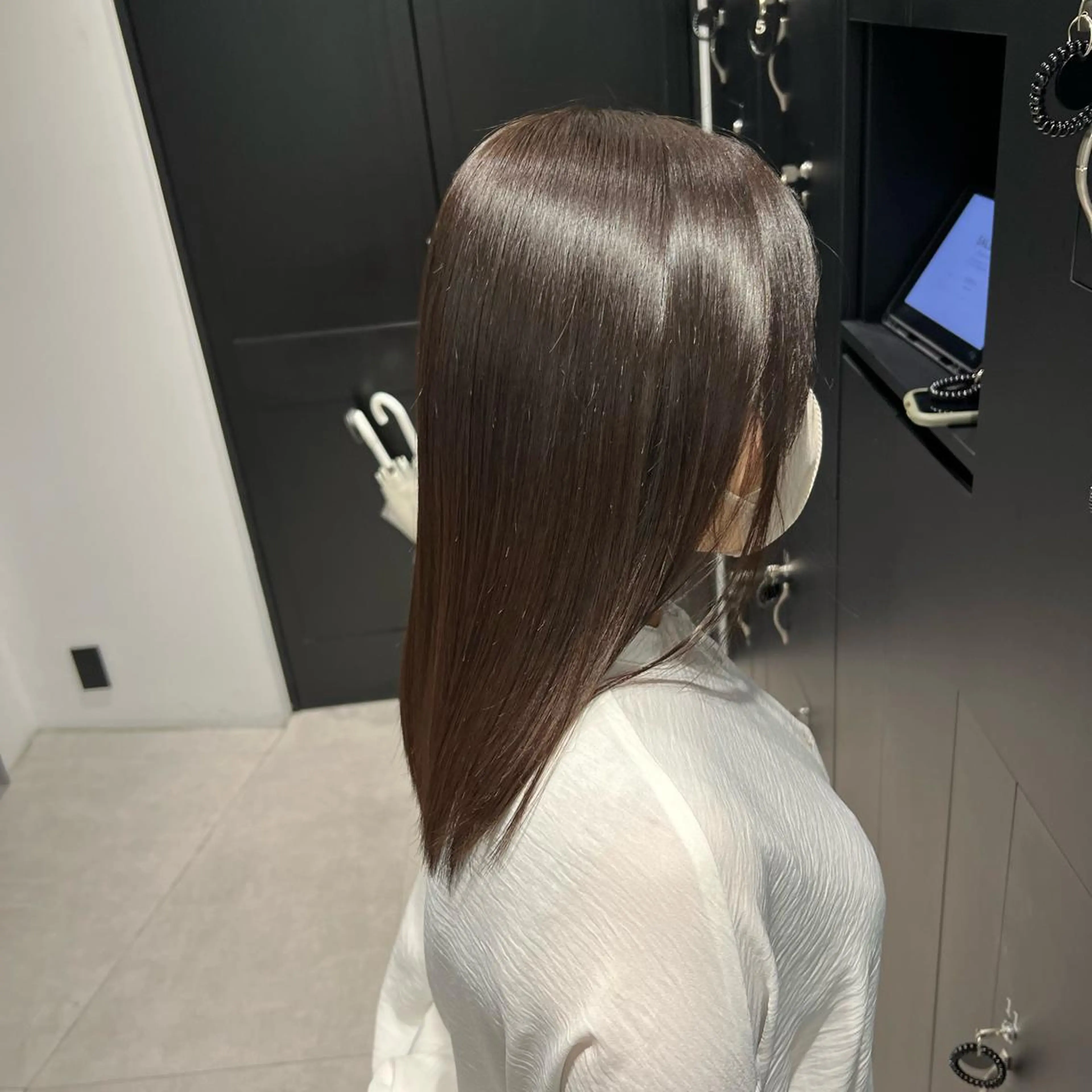 セミロング カラー 縮毛矯正　野口 恵のヘアスタイル