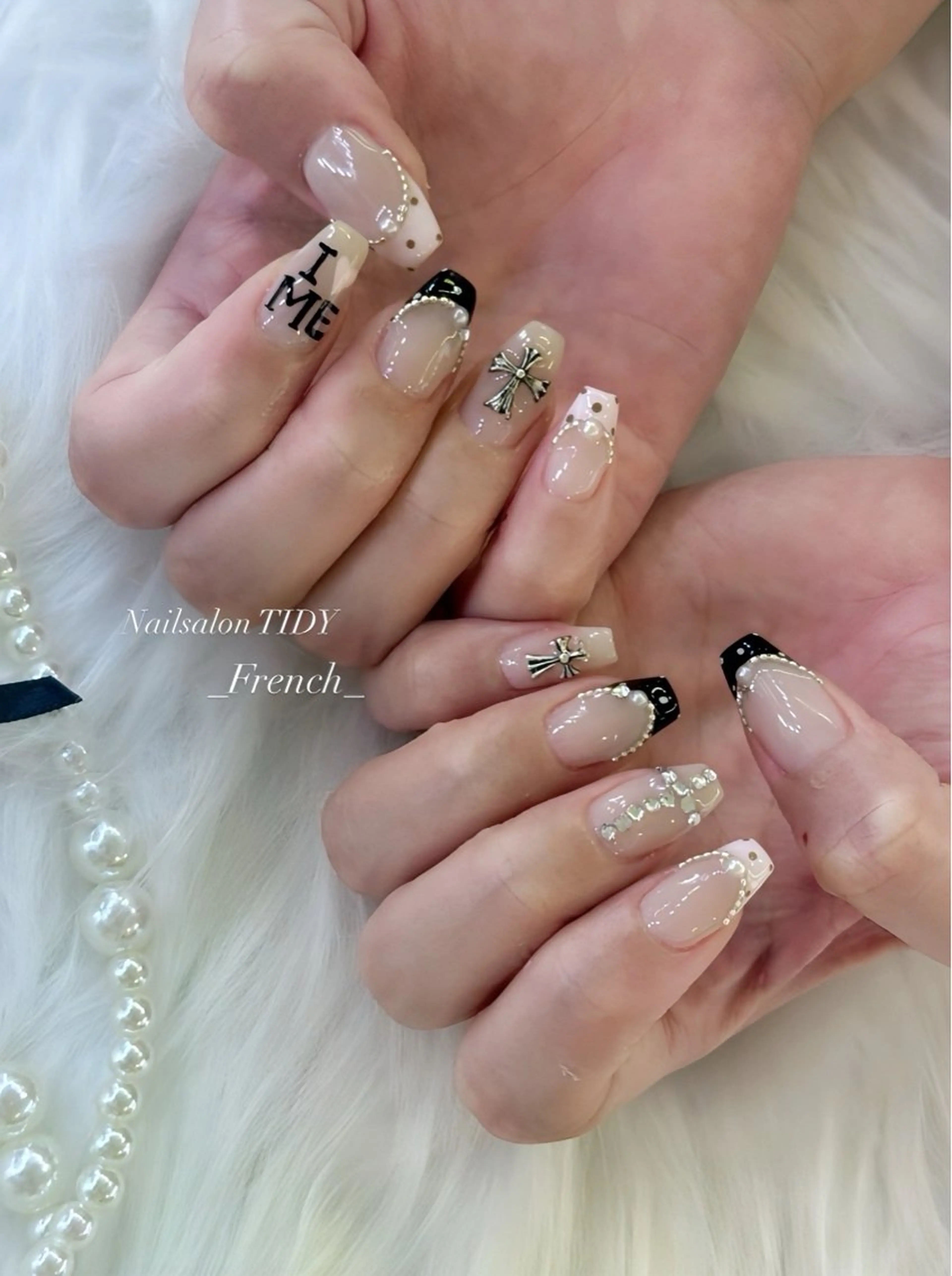 ネイル フットネイル ジェルネイル キラキラネイル 韓国ネイル マグネットネイル ハンドネイル TIDY .のネイルデザイン