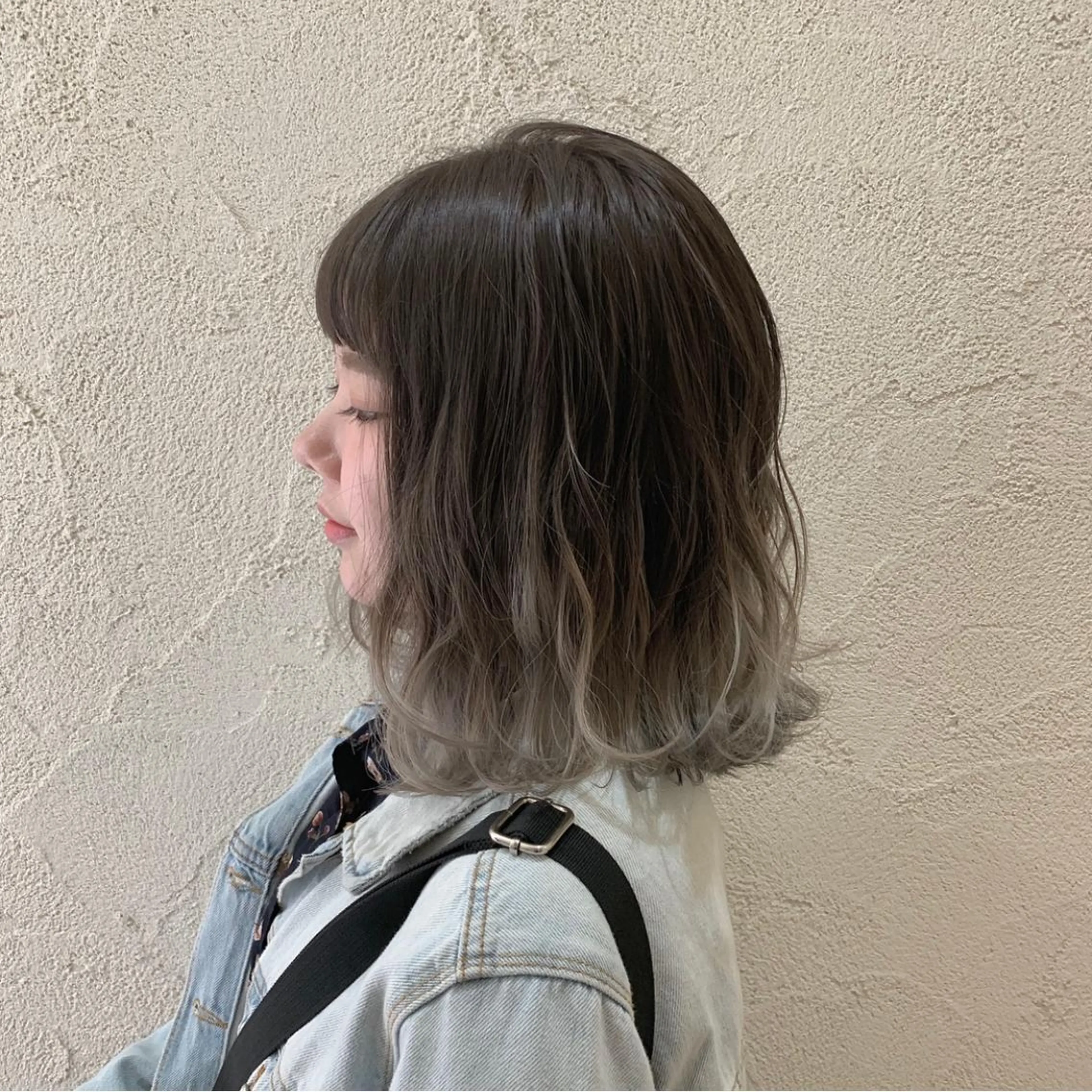 ミディアム カラー 柔らかいハイトーン/ kizunaのヘアスタイル