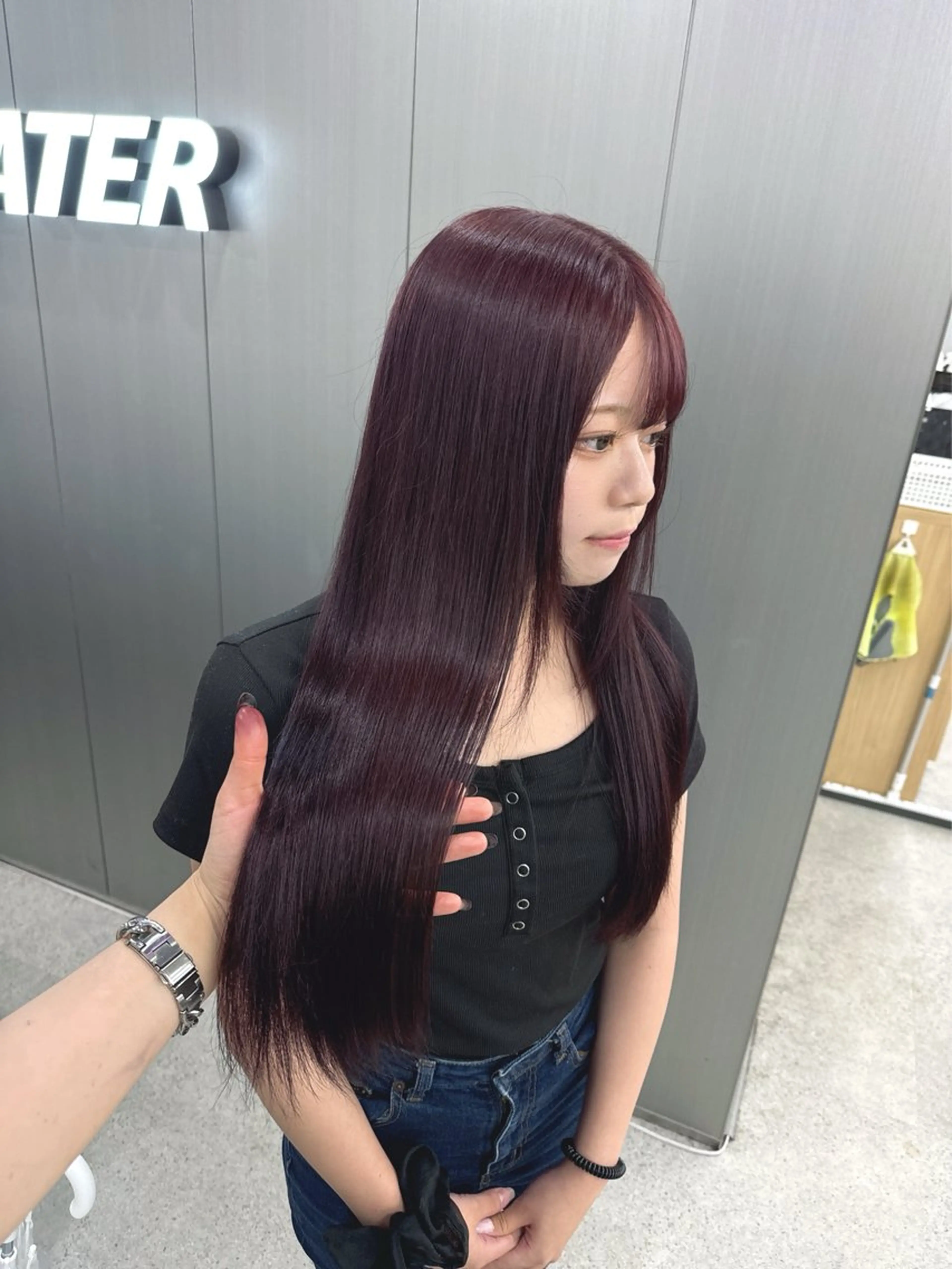 ロング カラー 暗髪🩶ラベンダー/ ブルー/ユウナ🤍のヘアスタイル