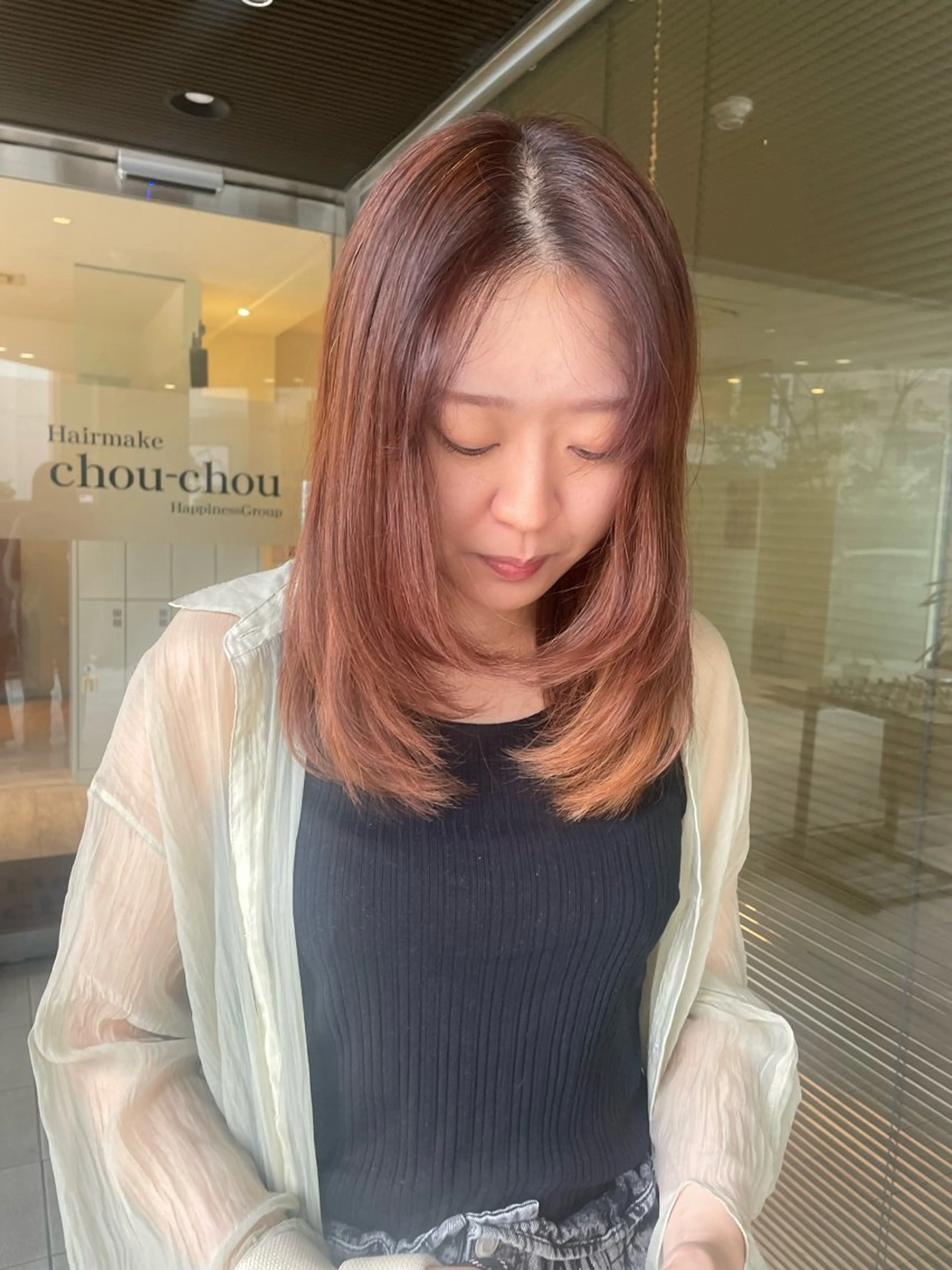 セミロング カット ヘアカラー 西山 瑞希のヘアスタイル