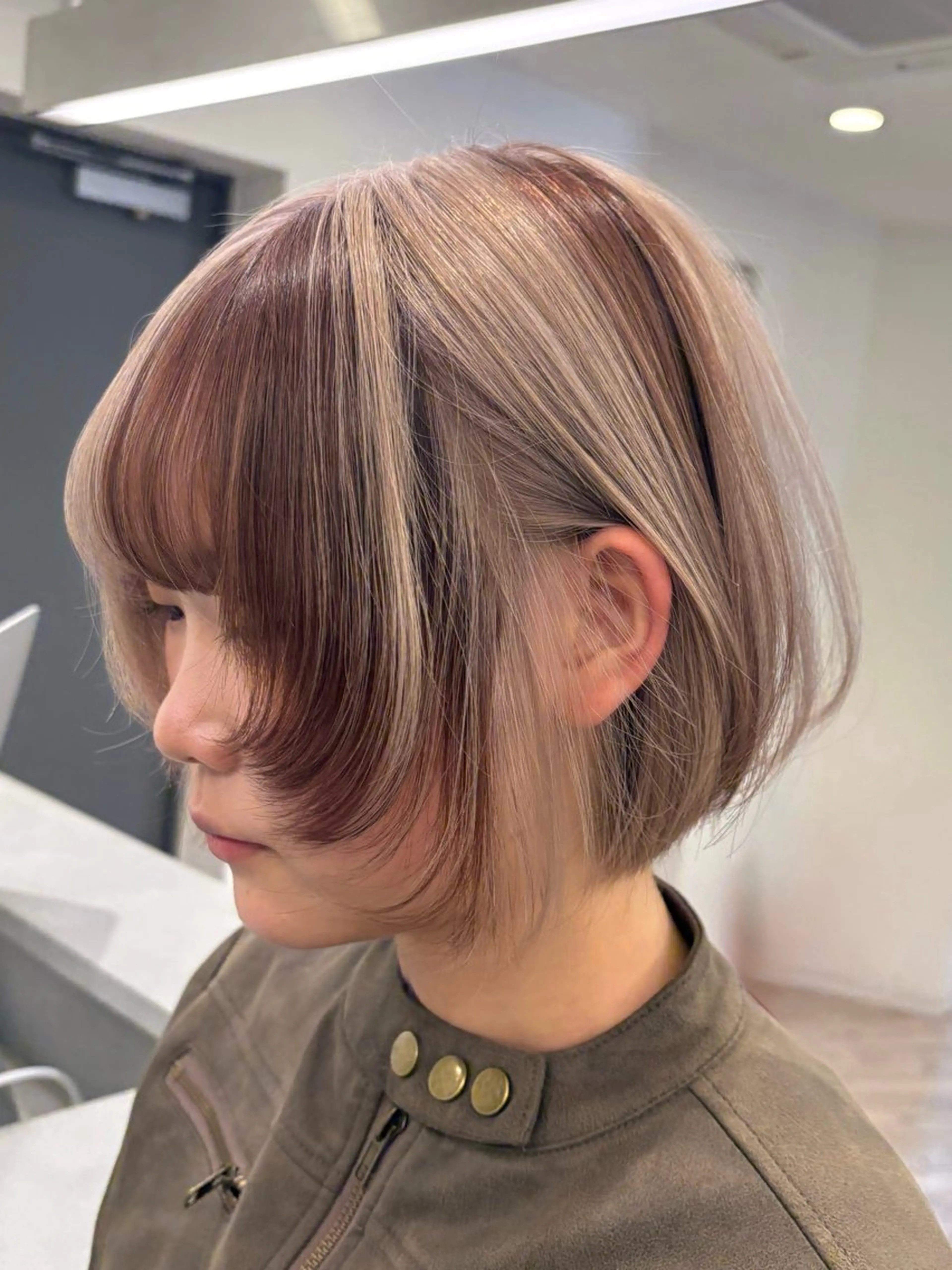 ショート ヘアカラー ケアブリーチ🌟 ♢WATARU♢のヘアスタイル